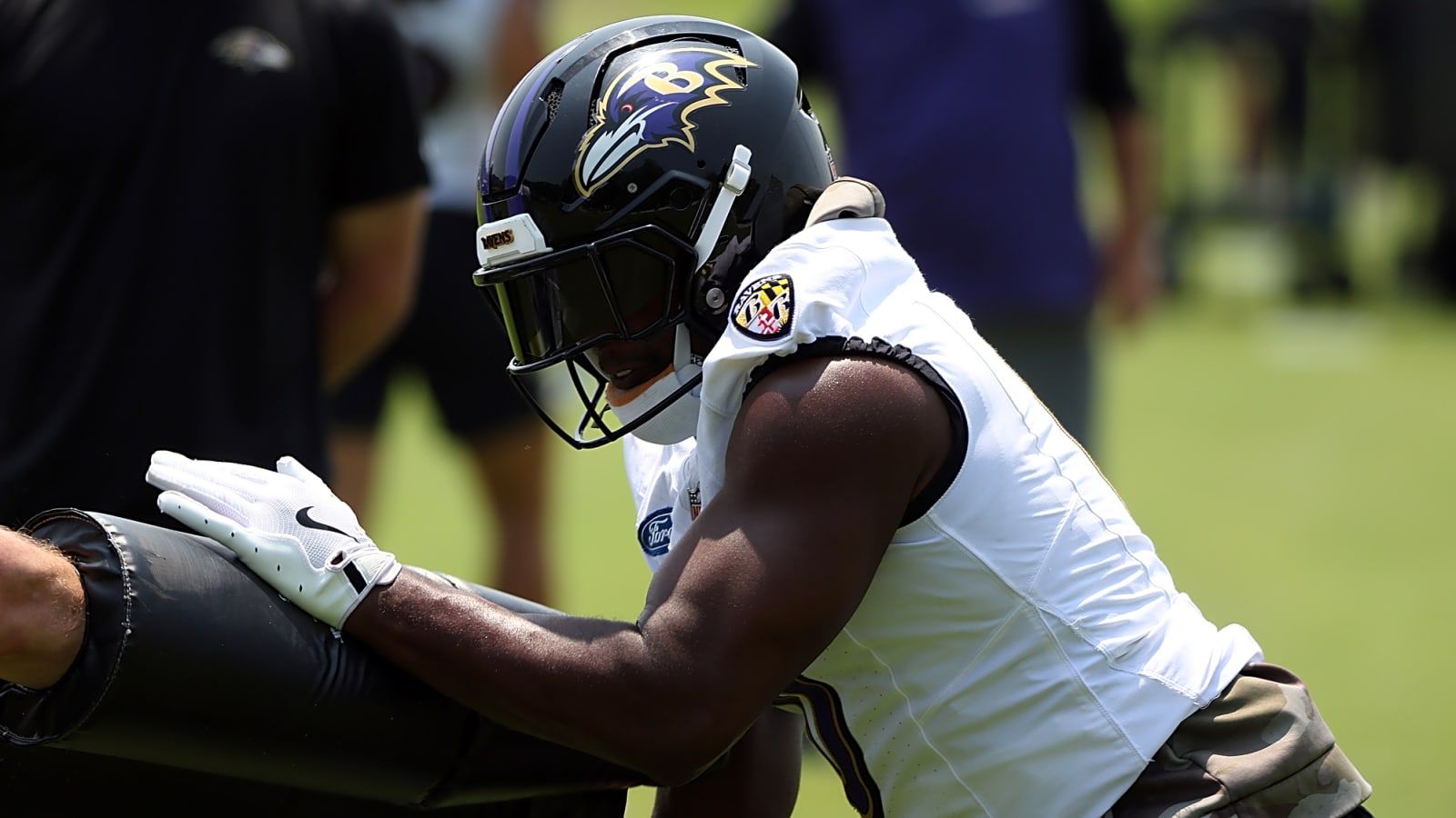 1600x900 Ravens Restructuring LB Roquan Smith For $8M In Cap Space