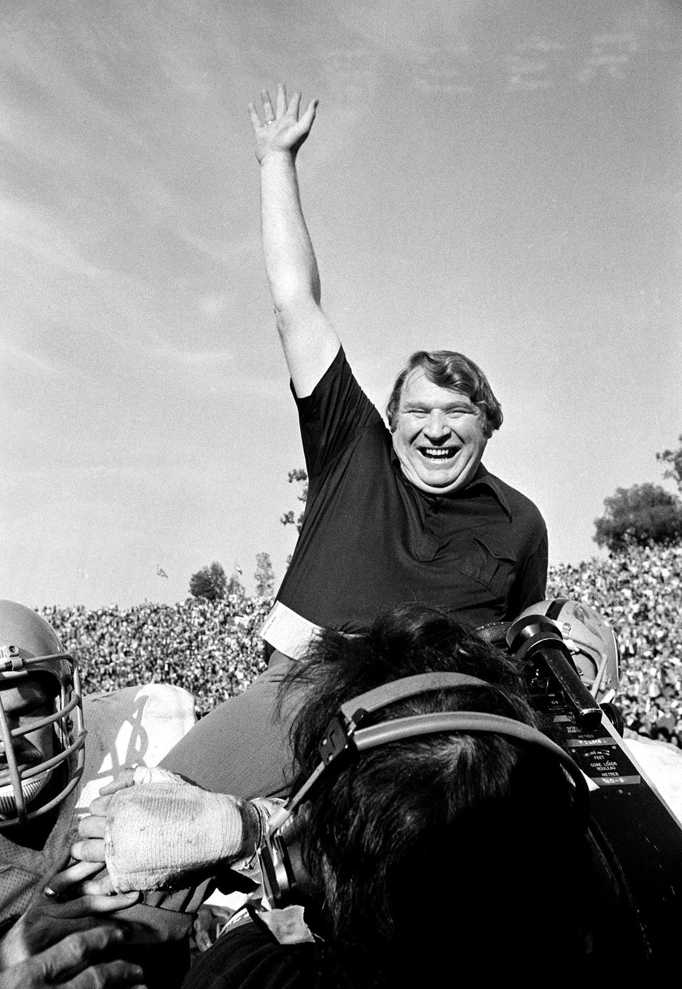 1380x2000 Photos: Hall of Fame coach, broadcasting legend and video game icon John Madden Washington Post