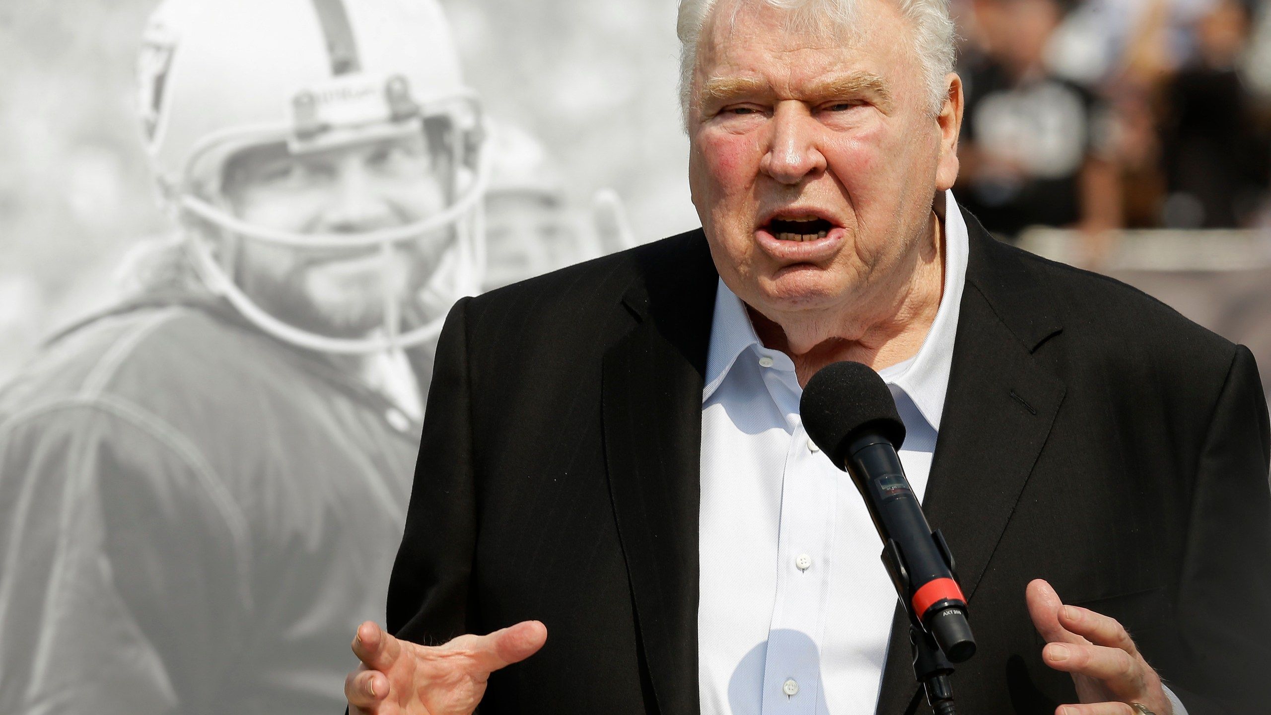 2560x1440 John Madden, Hall of Fame coach and broadcaster, dies at 85