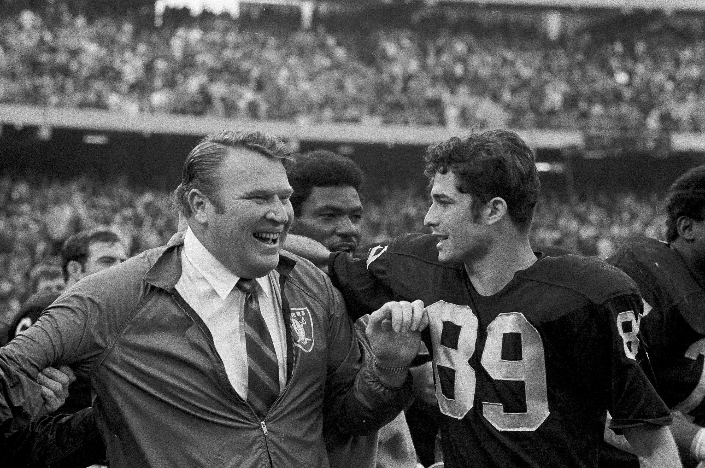 2940x1952 Photos: Hall of Fame coach, broadcasting legend and video game icon John Madden Washington Post