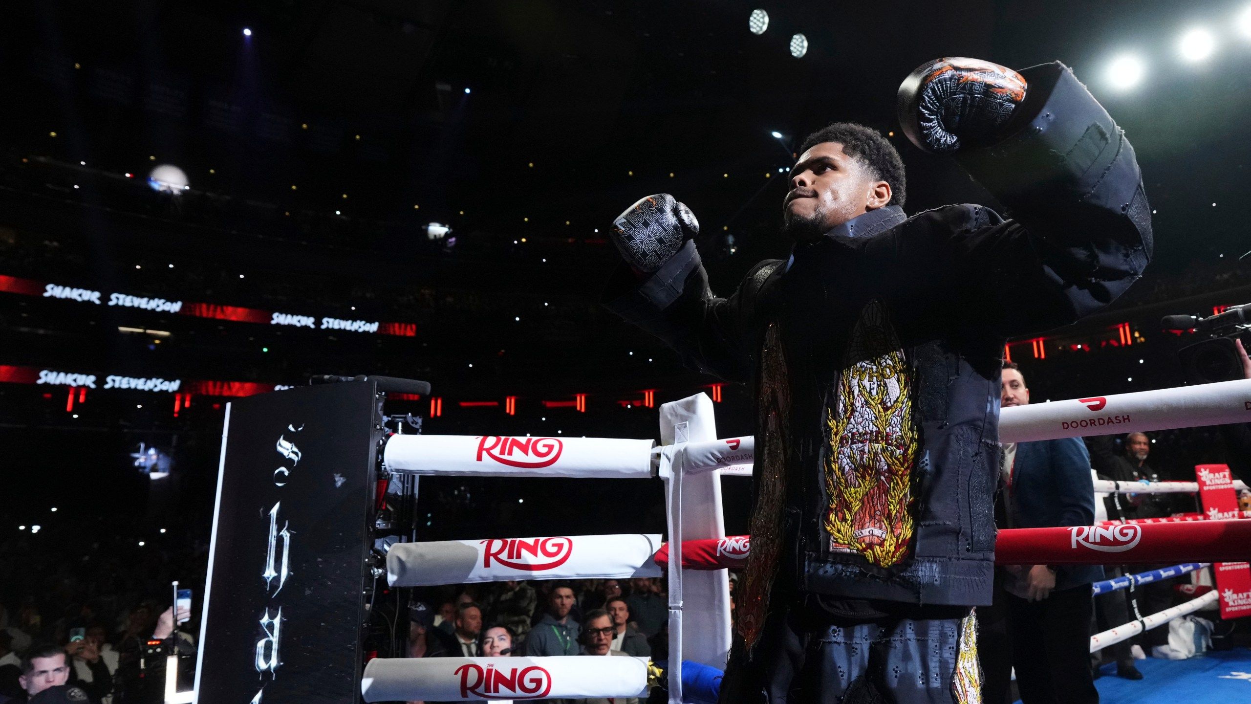 2560x1440 Shakur Stevenson Dominates Teofimo Lopez To Become A 4 Division Champion