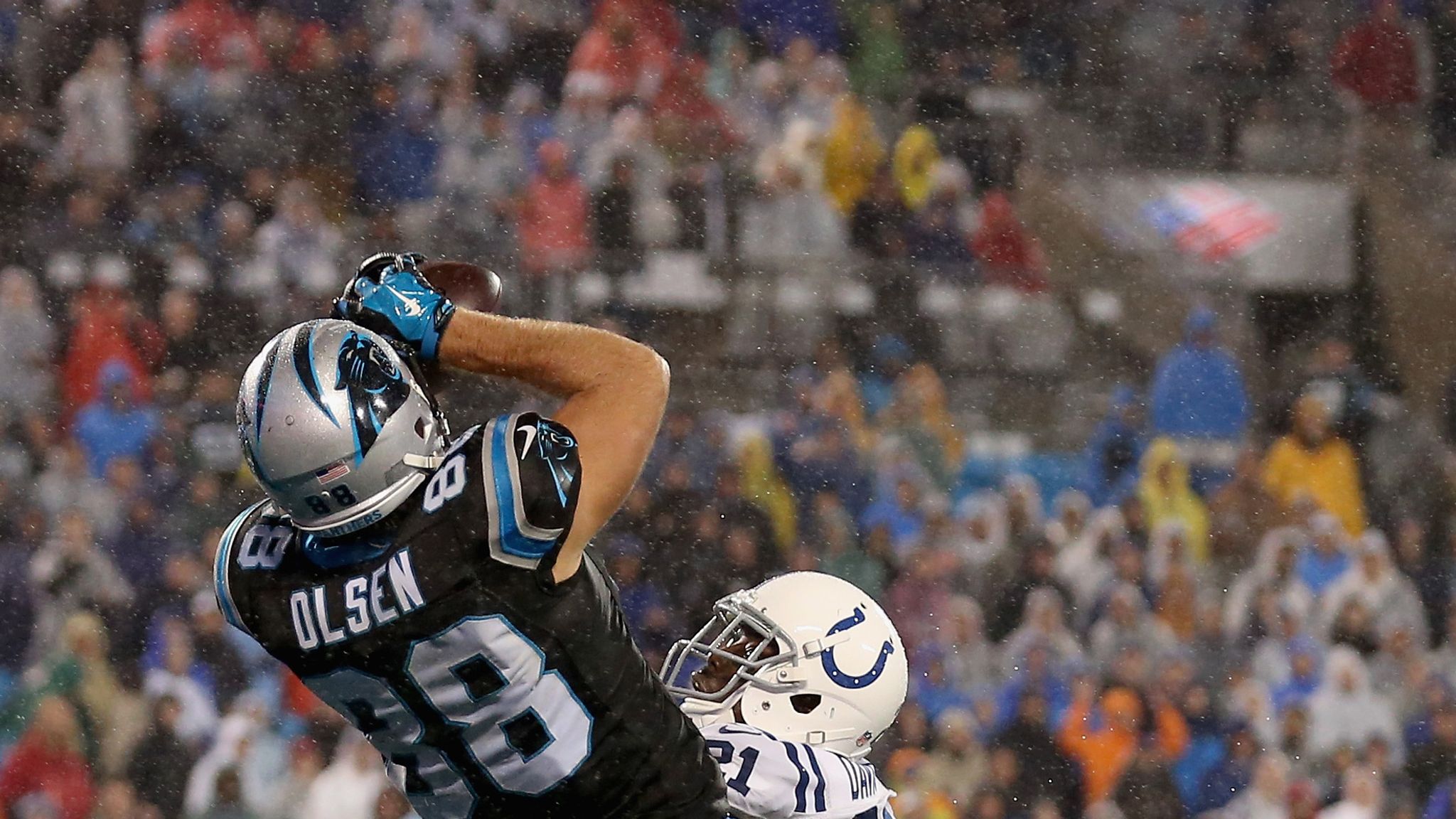 2048x1152 Greg Olsen makes impressive touchdown catch for Carolina Panthers against Indianapolis Colts