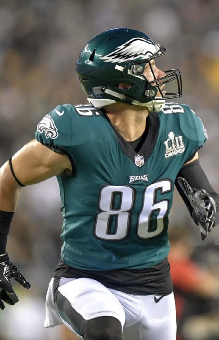 736x1141 Zach ertz wallpaper. Eric allen eagles, Eagles tight end, Sportsmen