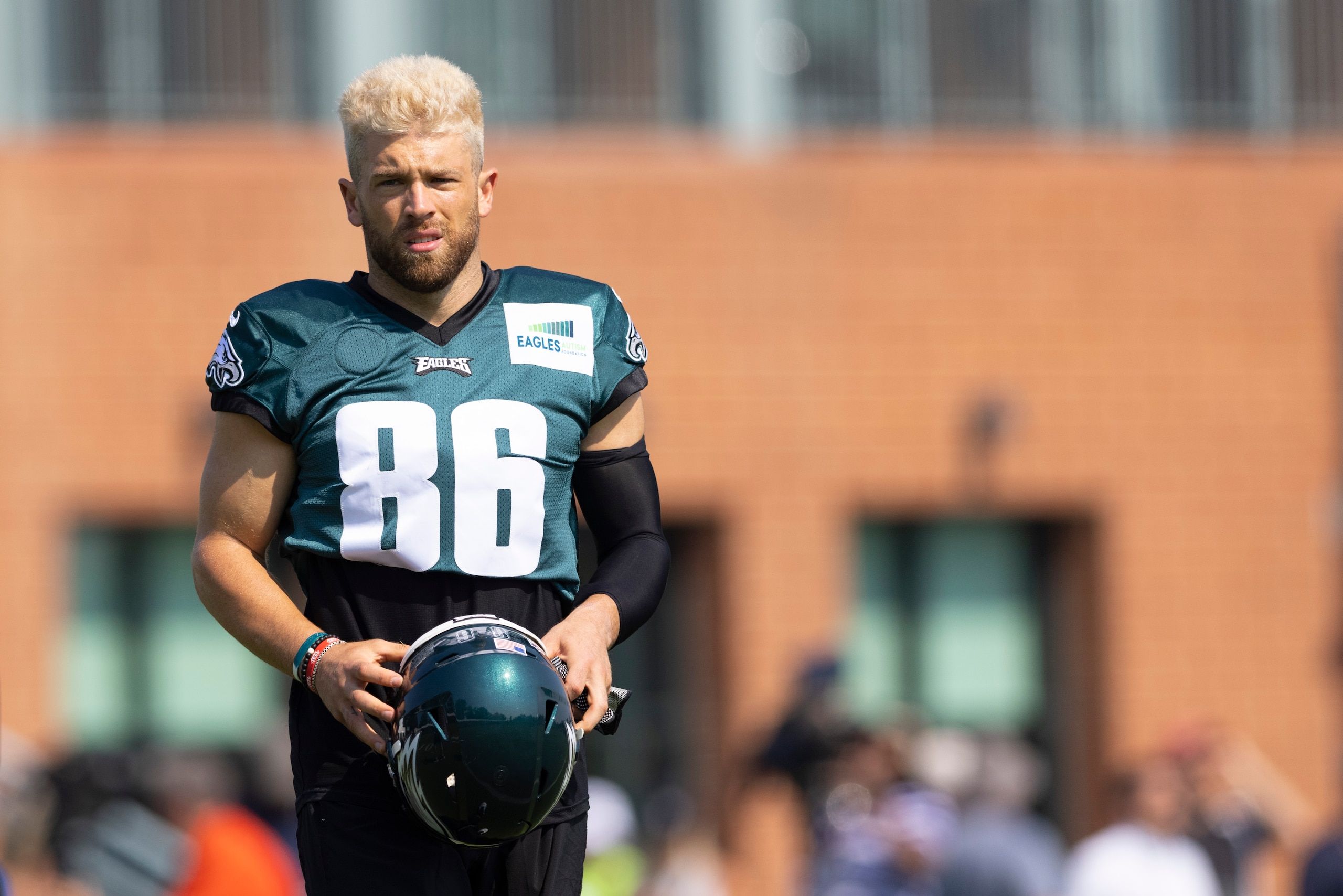2560x1708 Zach Ertz Expected to Be with Eagles This Season Despite Trade Rumors, GM Says