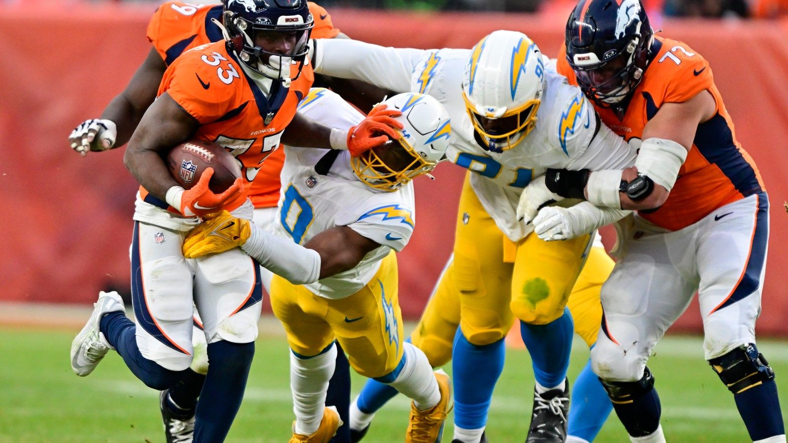 1600x900 Broncos' Javonte Williams looks ready to run with angry intentions