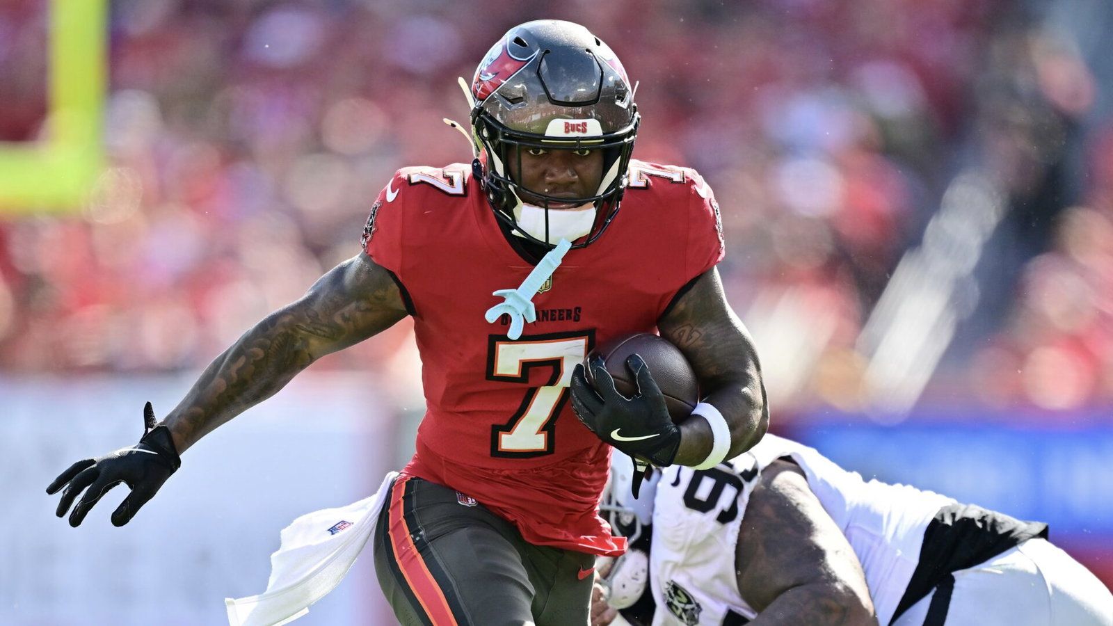 1600x900 Buccaneers RB Bucky Irving Celebrates Baptism