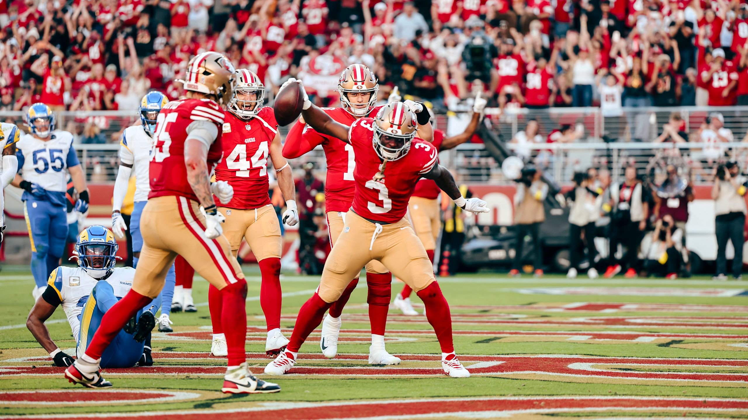 2560x1440 Week 11 Fantasy Waiver Wire Rankings 2025