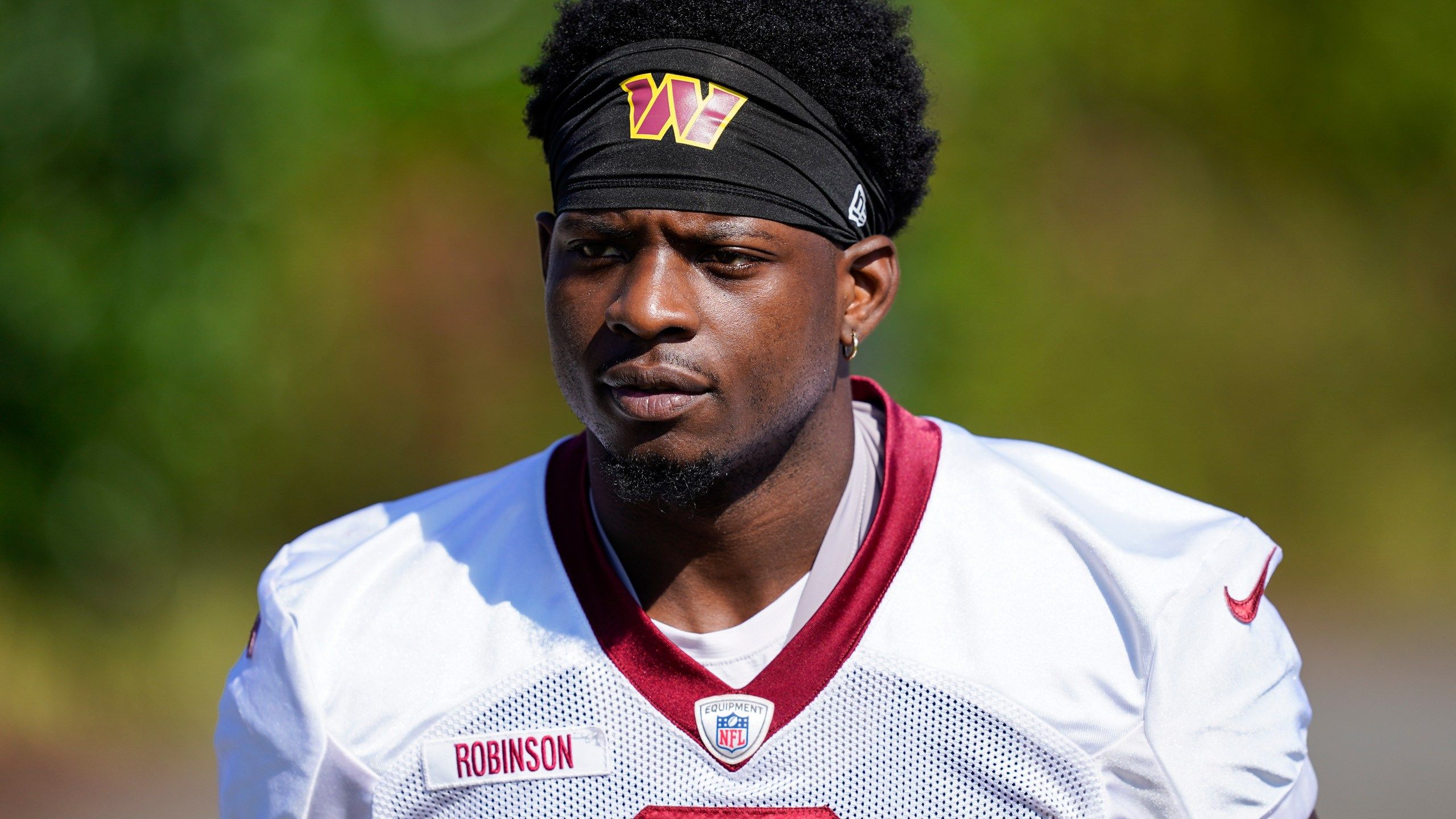 2560x1440 Washington Commanders rookie running back Brian Robinson Jr. shot multiple times: reports