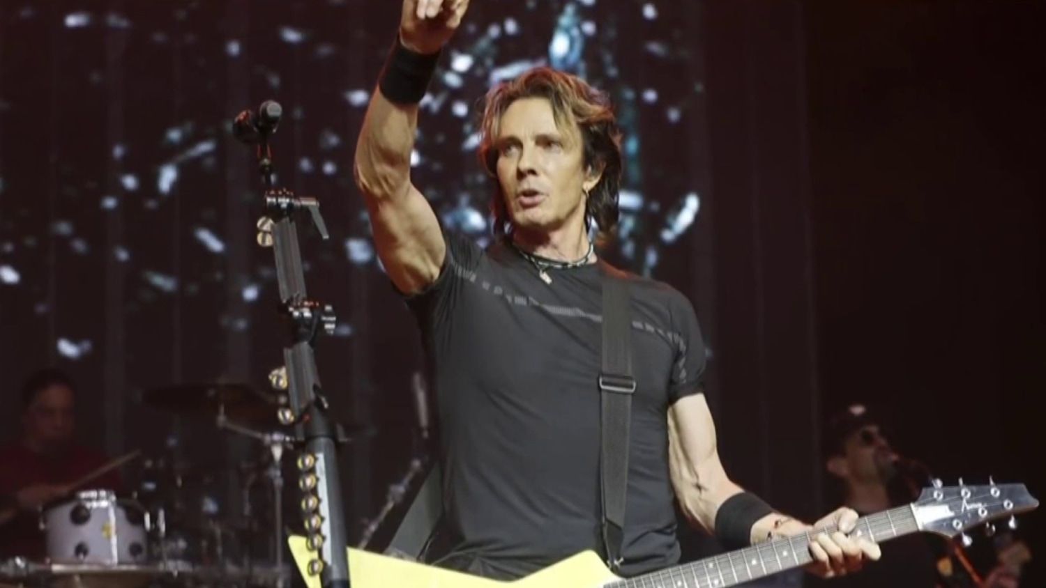 1500x844 Rick Springfield opens up about killing a man in Vietnam while performing for troops in 1968
