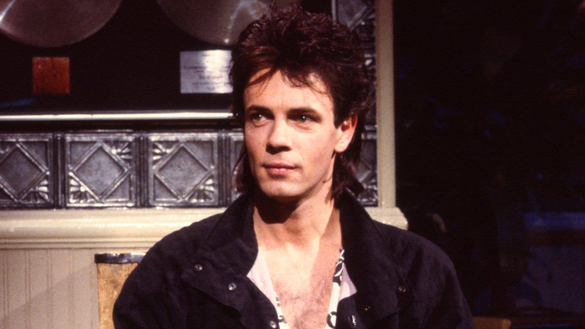 1920x1080 Shirtless '80s icon floors fans with his muscular physique ahead of 77th birthday