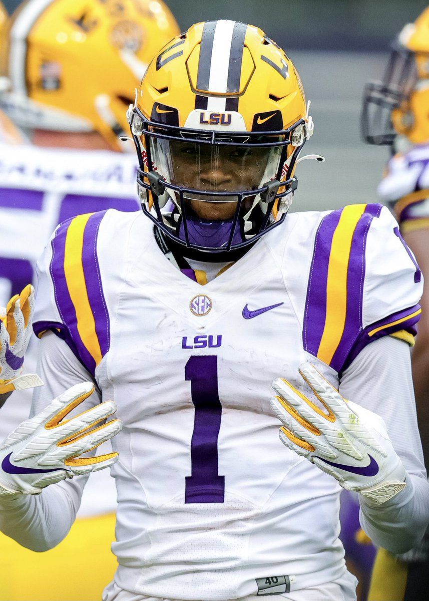 857x1200 PFF College on X: Kayshon Boutte has announced that he will be returning to LSU and not entering the NFL Draft / X