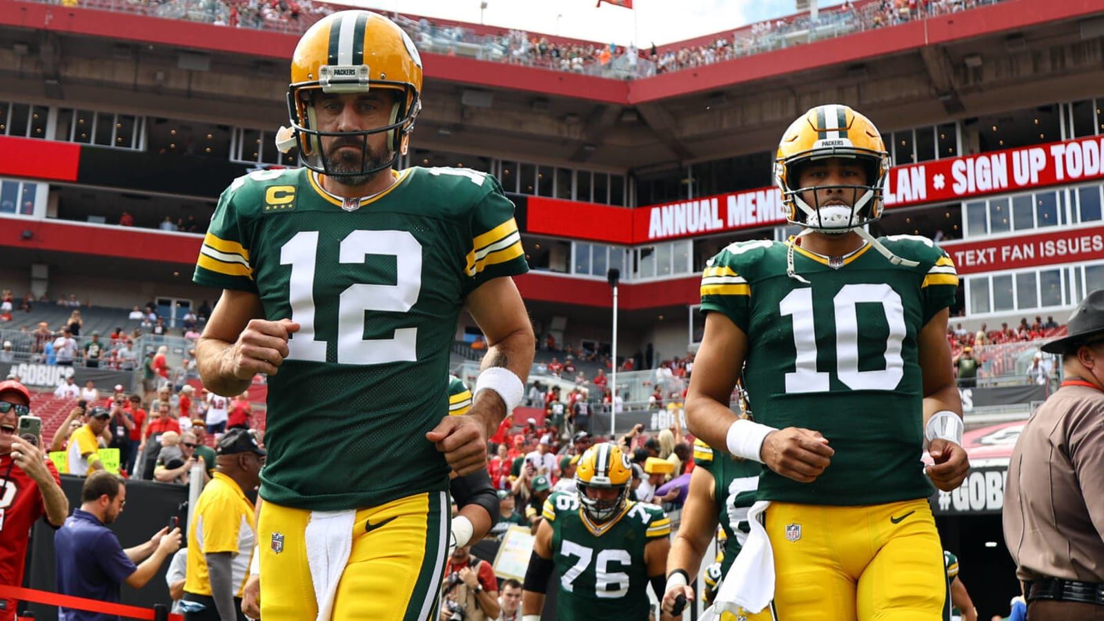 1600x900 Greg Jennings thinks Rodgers could be benched for Love