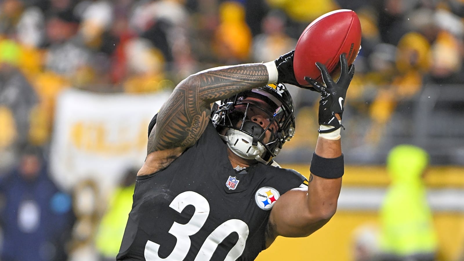 1600x900 Steelers&; Jaylen Warren Admits To Making A Big Training Change For 2025