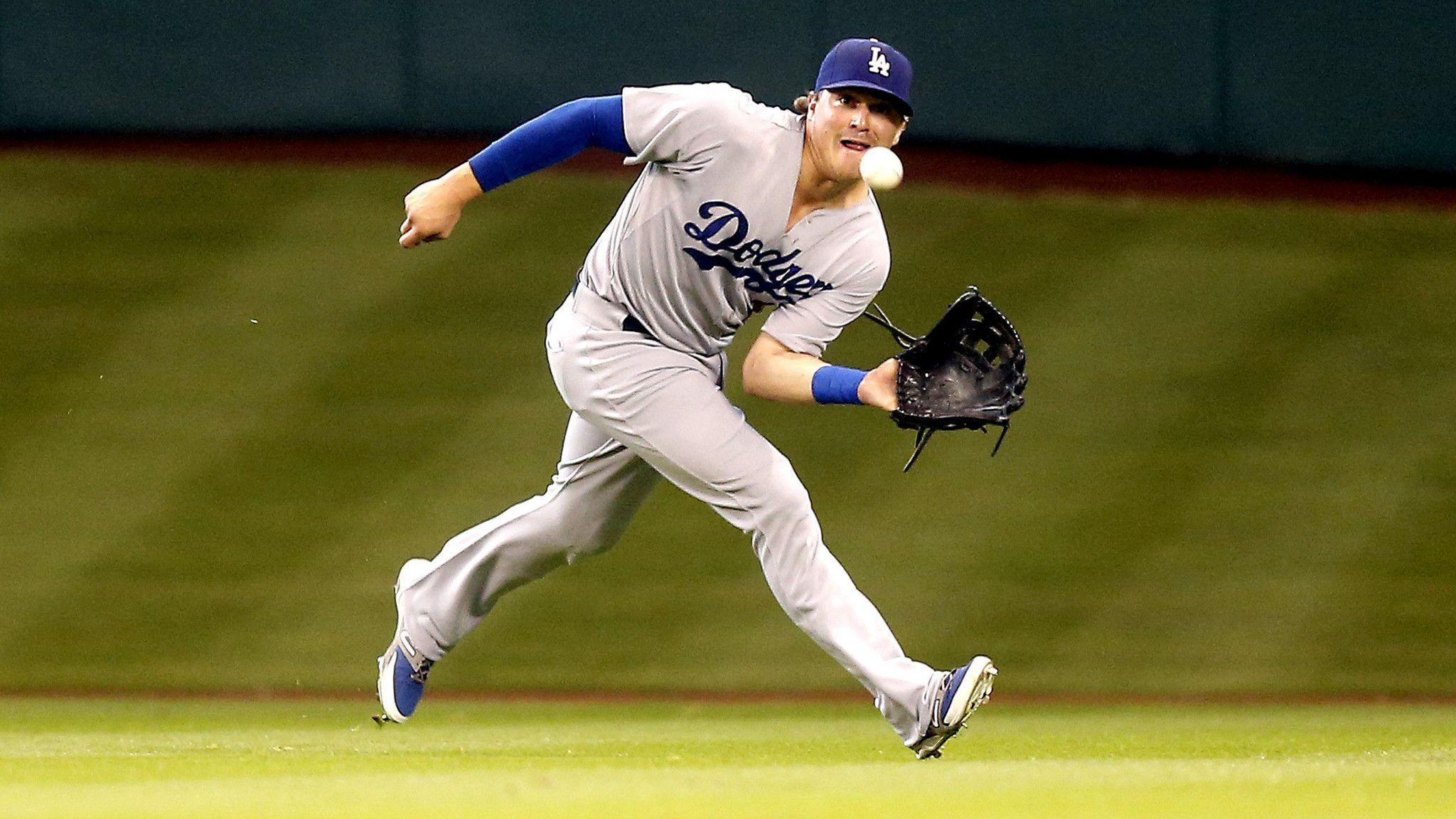 2048x1152 Enrique Hernandez Wallpaper