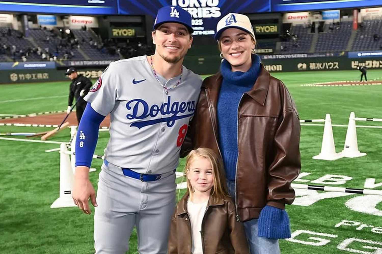 1500x1000 Who Is Dodgers Star Kiké Hernández's Wife? All About Mariana Vicente Hernández