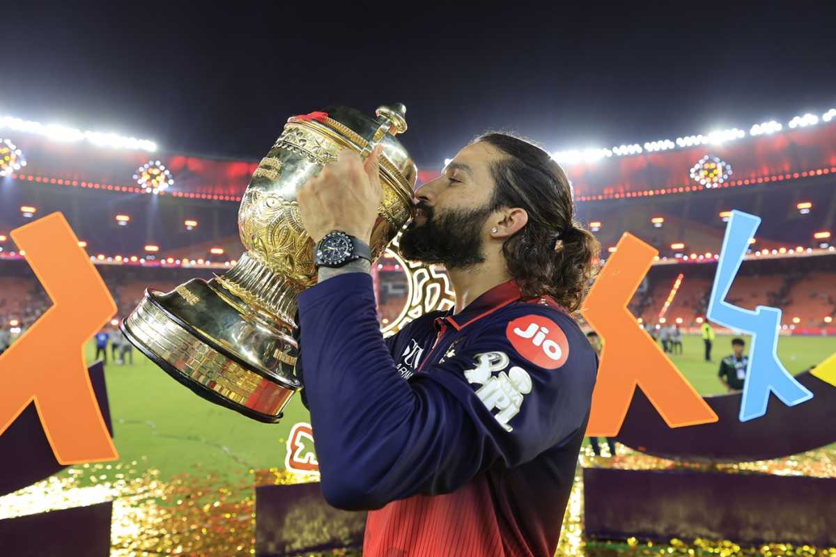 1200x800 Royal Challengers Bengaluru Cricket Team Image and Photo