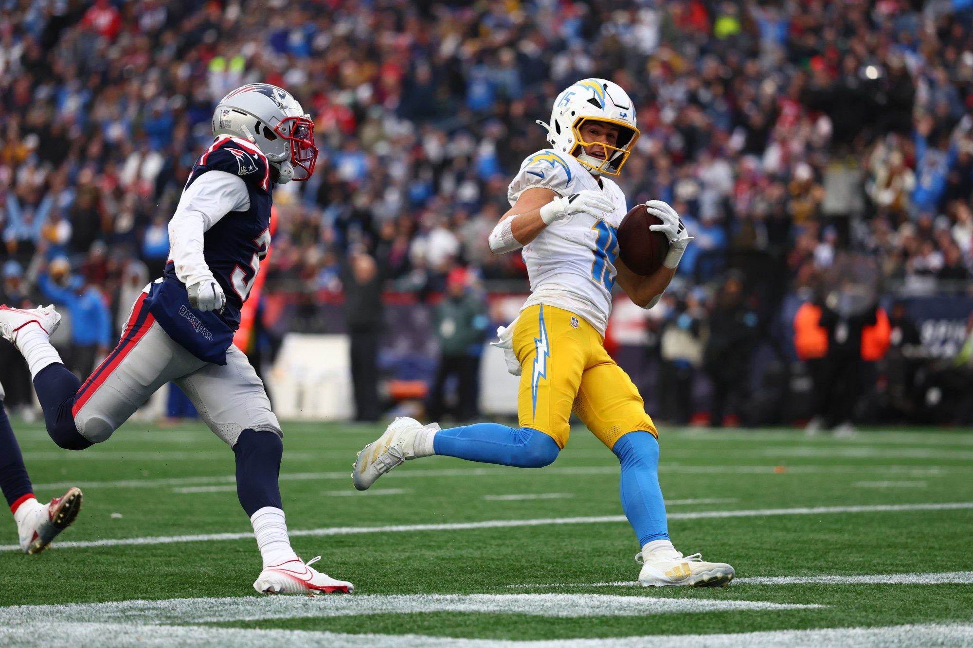2000x1333 Chargers WR Ladd McConkey sets franchise rookie records in rout of Patriots