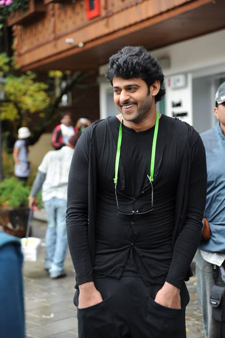 736x1106 Prabhas in Stylish Attire. Allu arjun HD wallpaper new look, Varun tej tholi prema, Bujjigadu