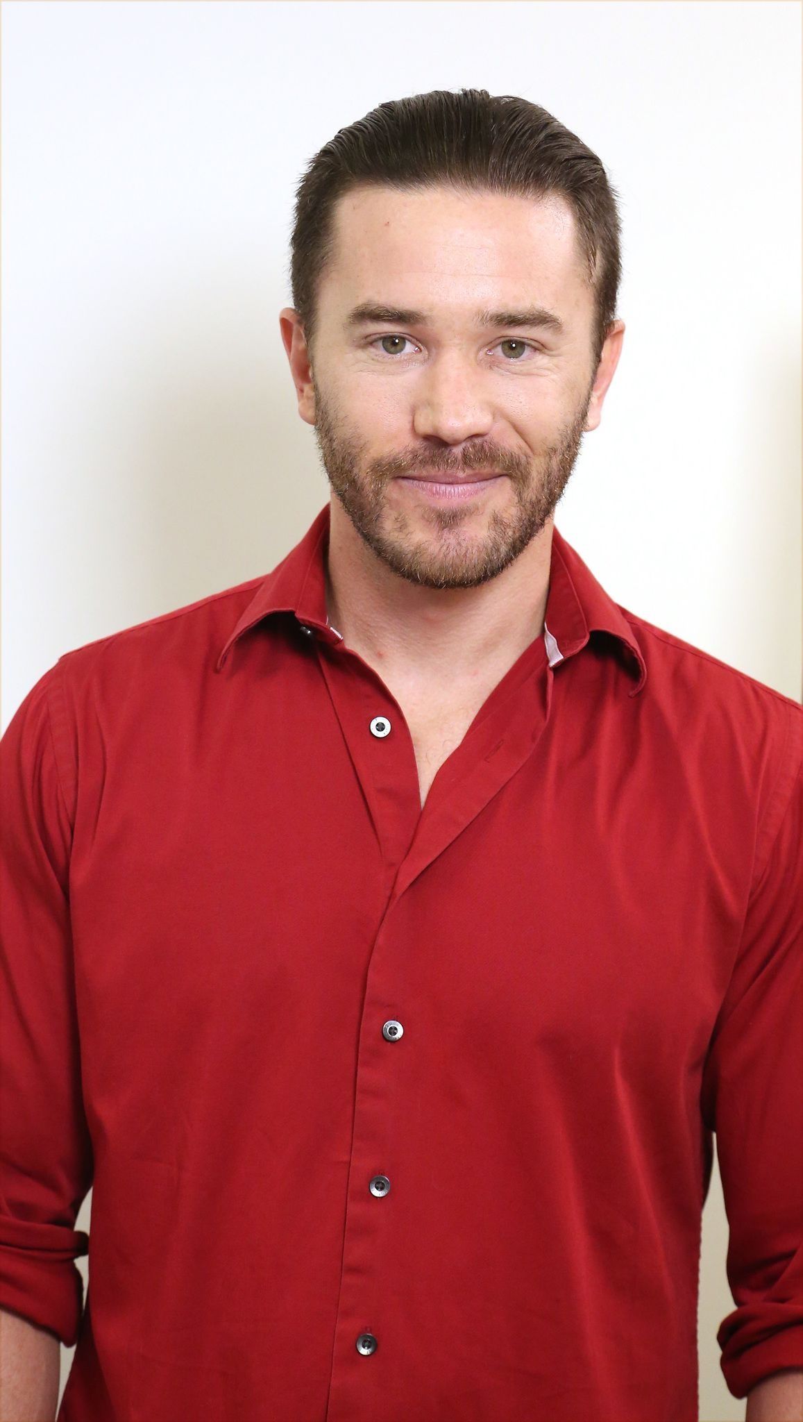 1157x2048 Tom Pelphrey Wallpaper