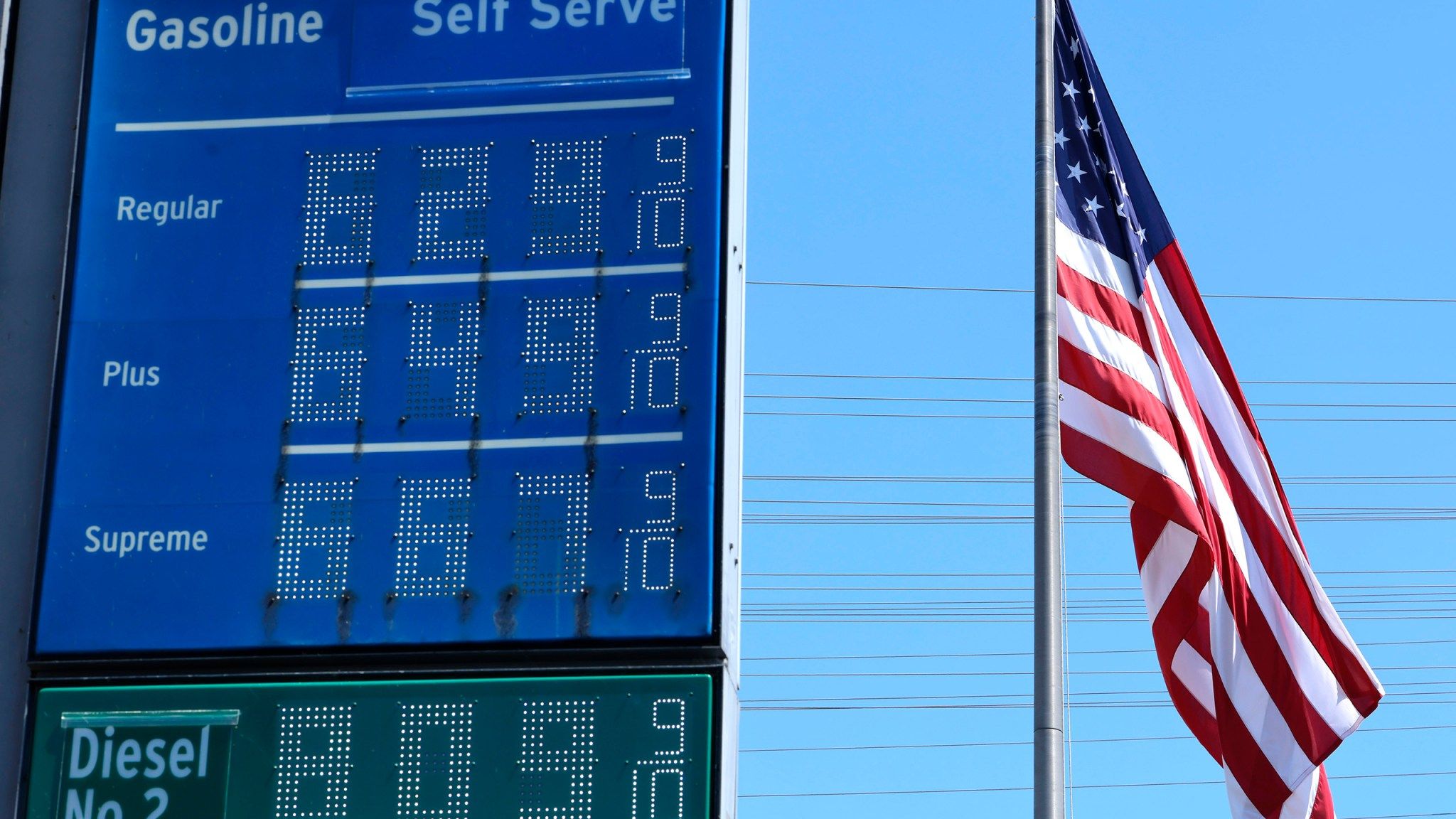 2048x1152 This New Tool Will Hunt Down the Cheapest Gas Prices In Your Area
