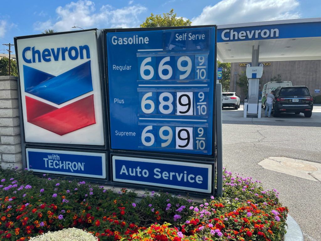 1024x768 California lawmakers approve potential fines for high gas prices
