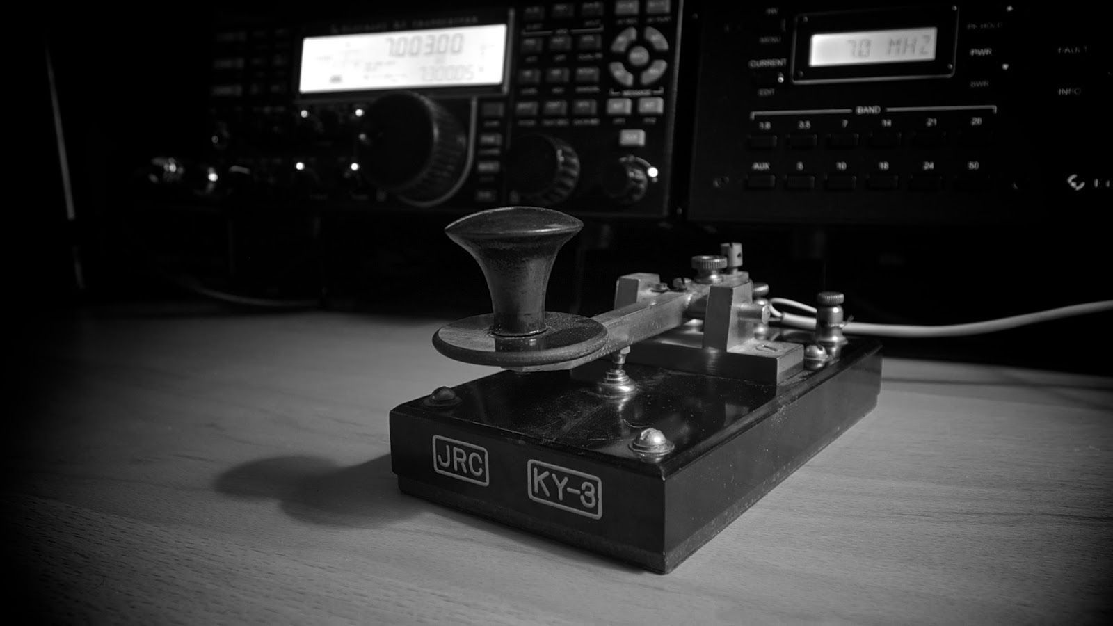 1600x900 Amateur Radio Wallpaper