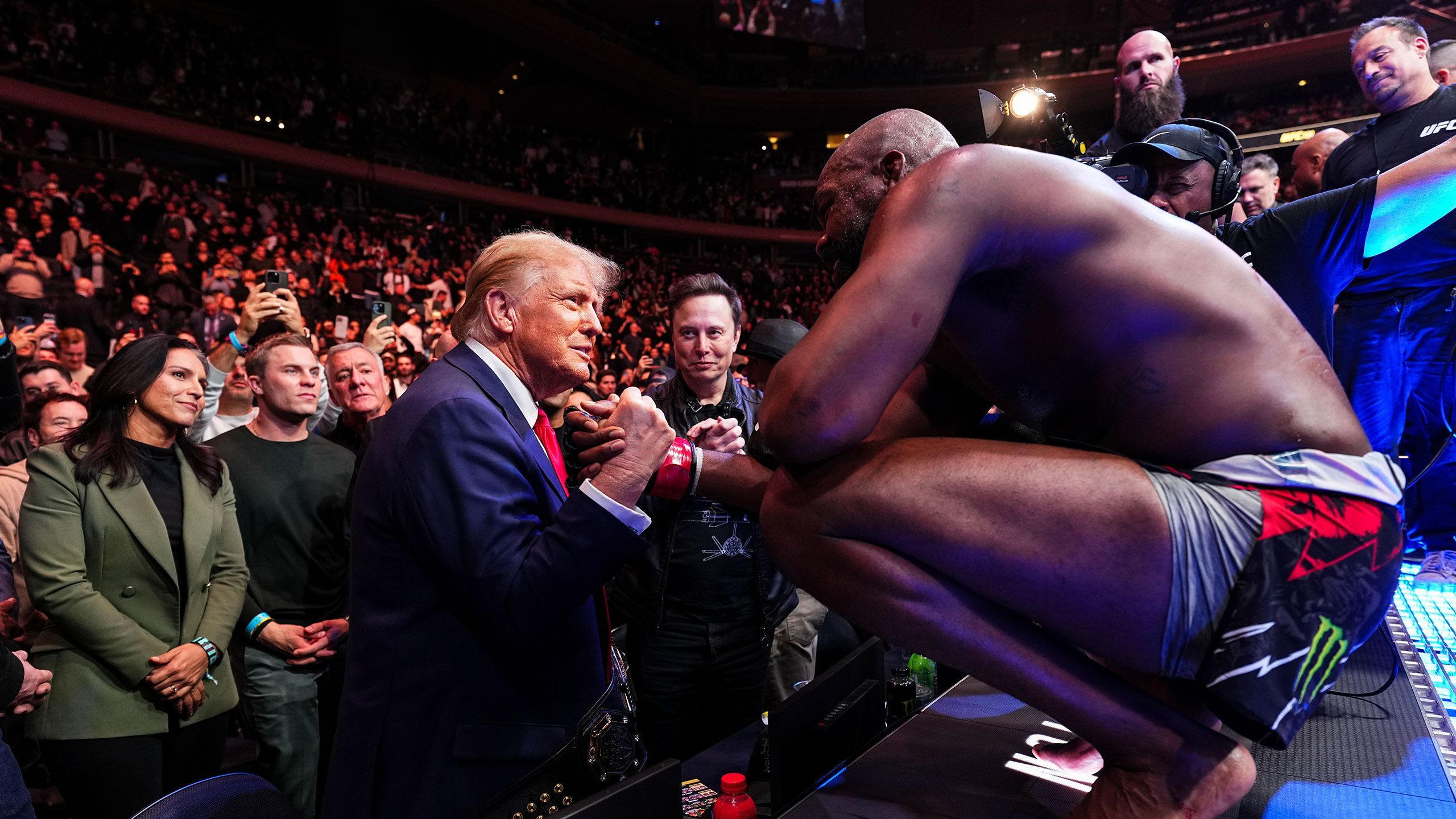 2560x1440 Donald Trump's U.F.C. Victory Party. The New Yorker
