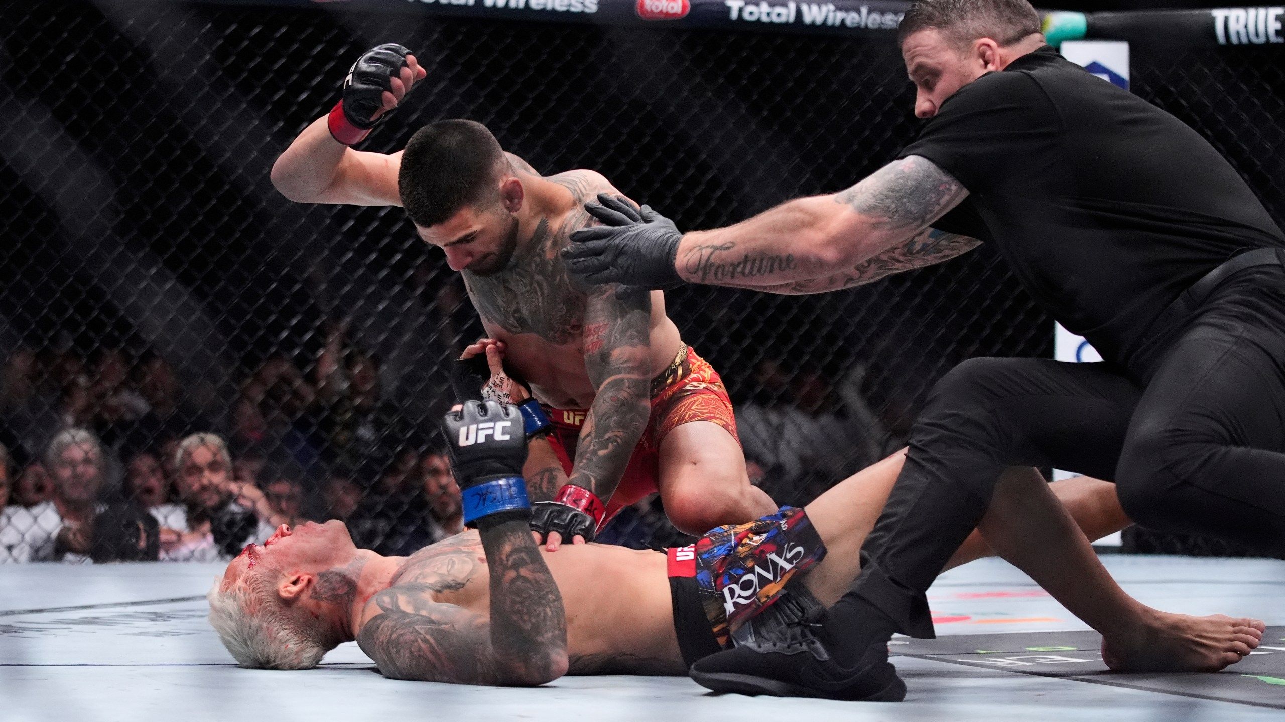 2560x1440 Ilia Topuria Makes Case For Being UFC's Pound For Pound Best With First Round KO Of Charles Oliveira