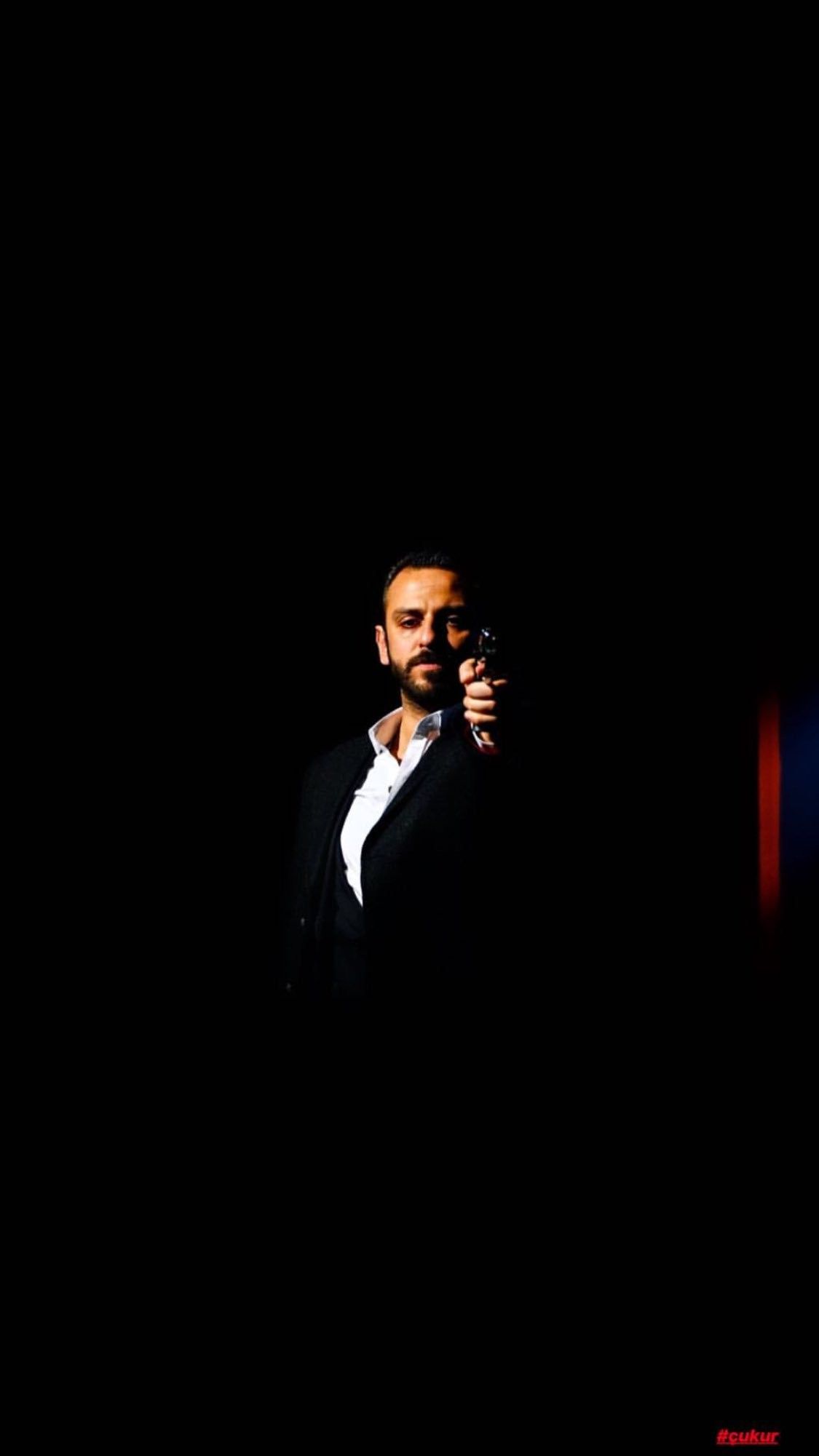 1125x2001 Vartolu Saadettin Wallpaper
