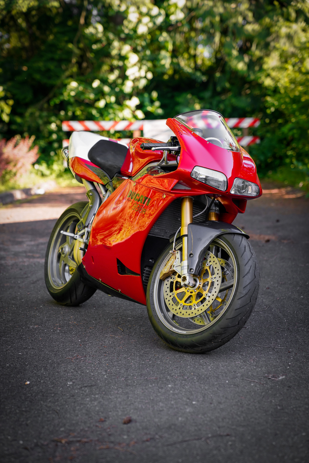1001x1500 Ducati 998r Restoration