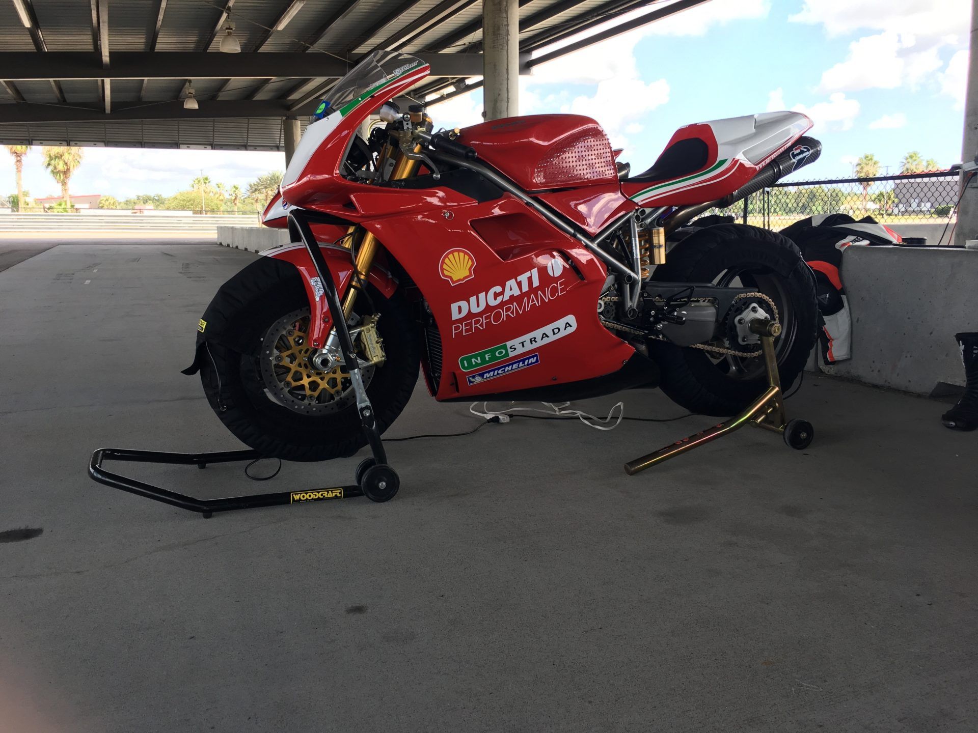 1920x1440 Project Ducati 998 Superbike Part 5: Testing upgrades on the track