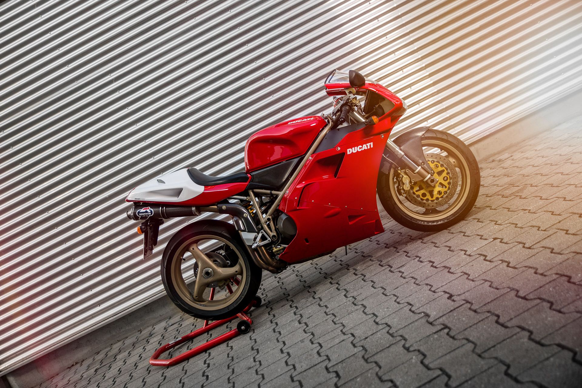 1920x1280 DUCATI 916 SPS (4). Image - Behance