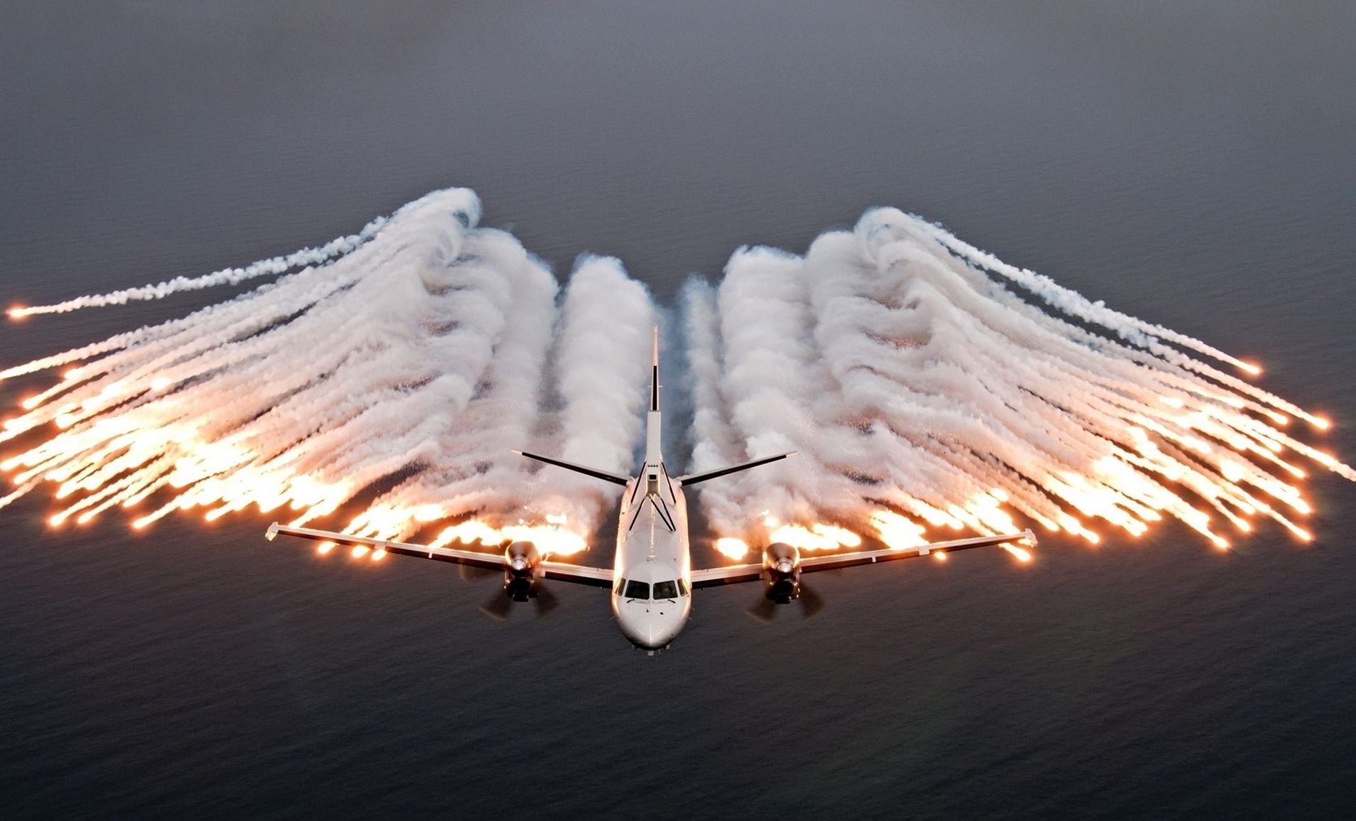 1908x1155 Last Line Of Defence? Anti Missile Tech On Civilian Aircraft
