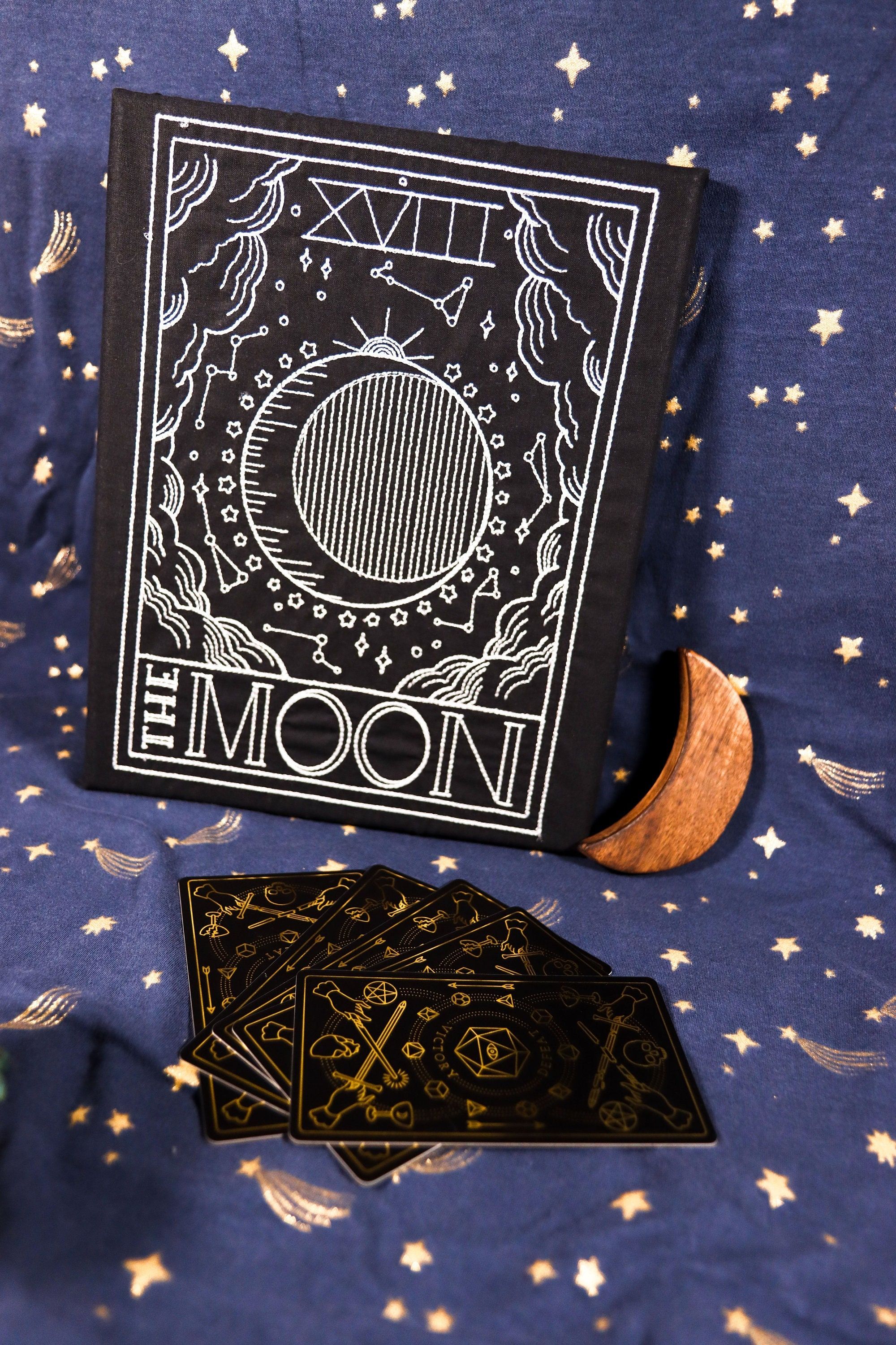 2000x3000 Moon Tarot Canvas- 8 X 10 Embroidered Art Canvas