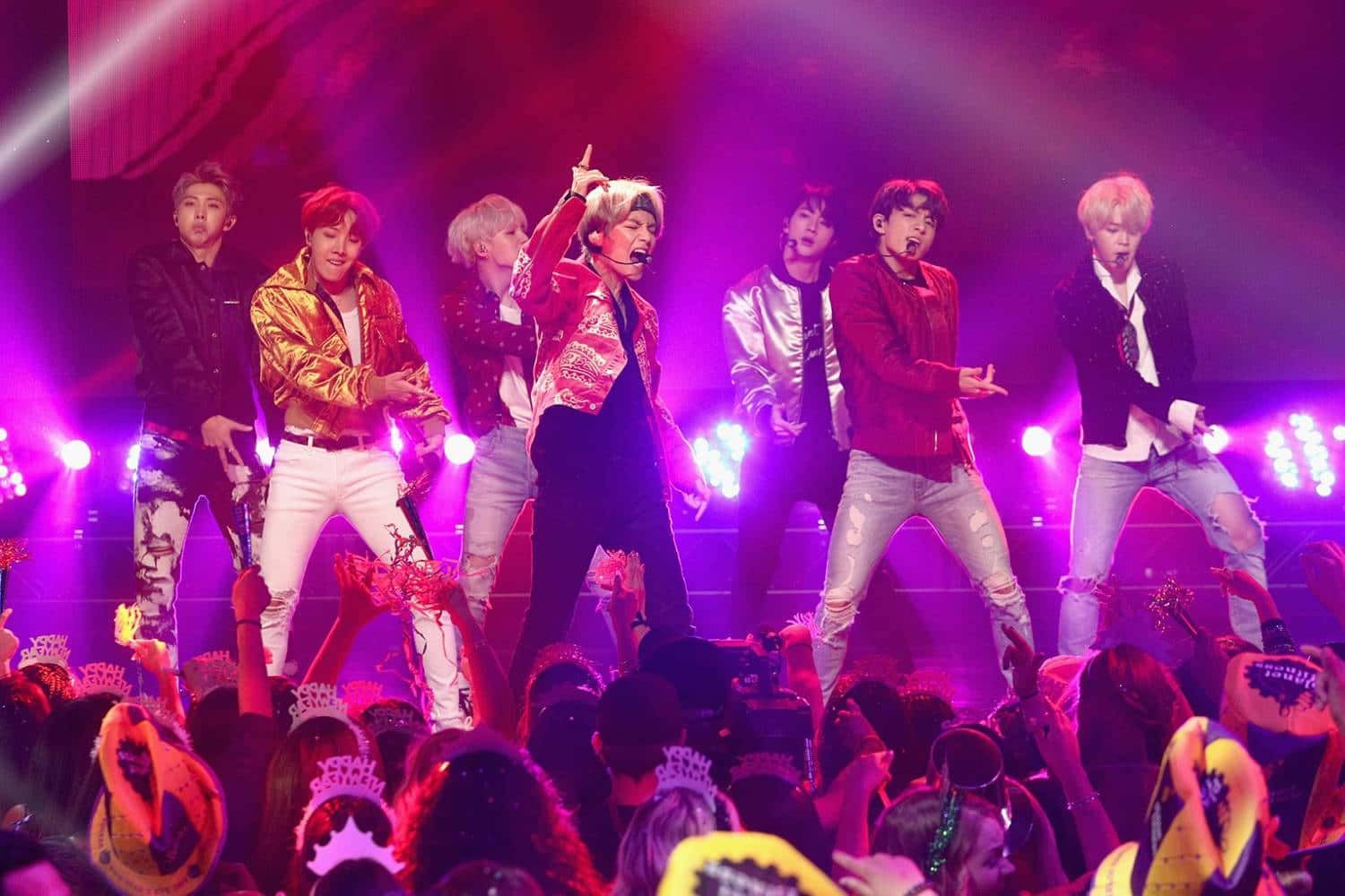 1500x1000 Download BTS Putting On An Incredible Show At A Sold Out Concert. Picture