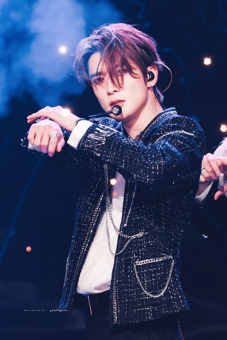 736x1104 Nct 127 jaehyun wallpaper. Jaehyun Jaehyun poetic beauty, Jeong jaehyun