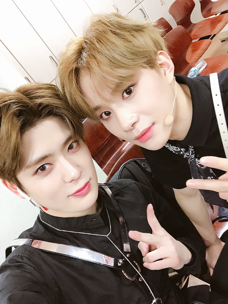 800x1067 Jaehyun n Jungwoo, jeffery, kpop, love holic, nct, nct nct dream, nct u, HD phone wallpaper