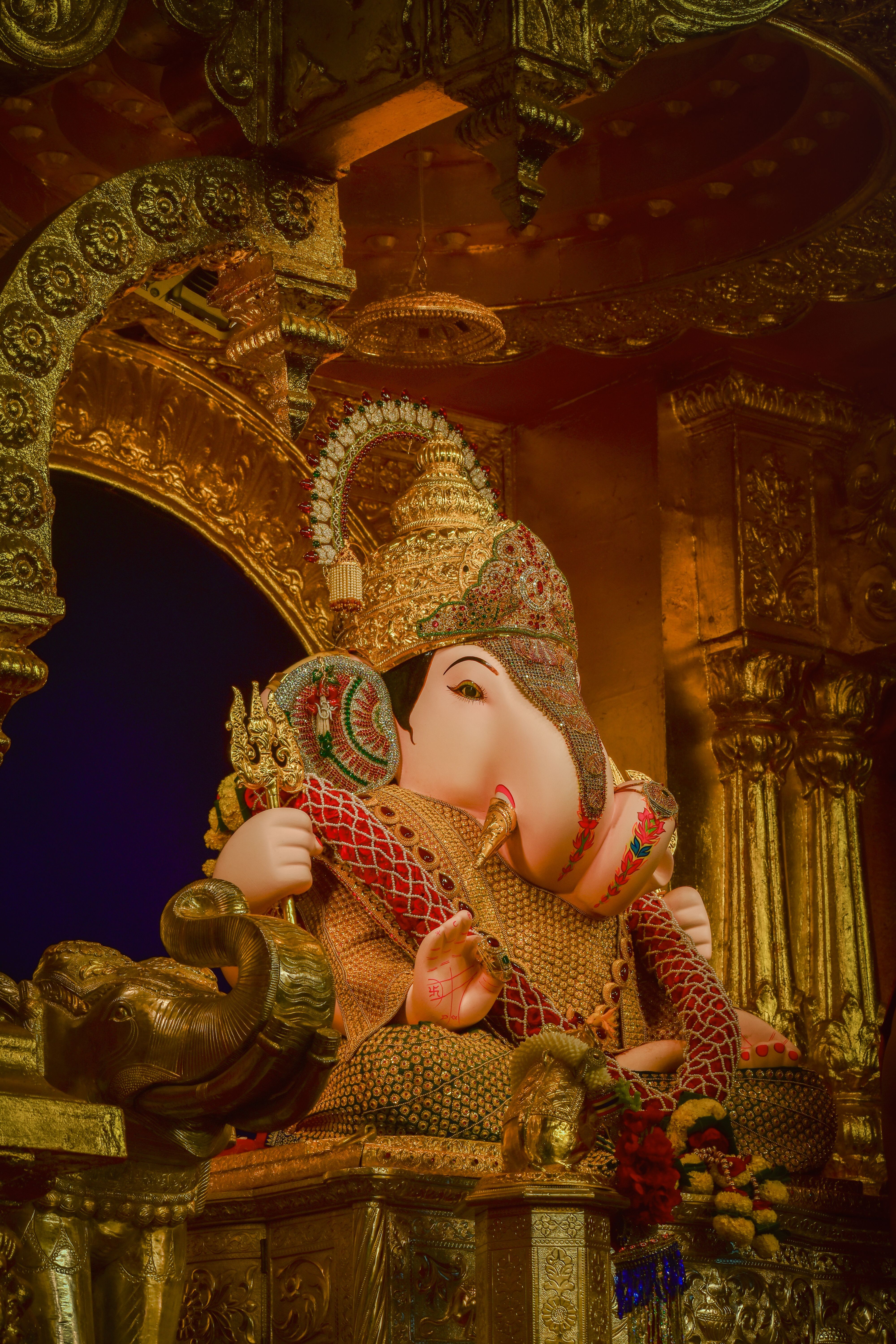 4000x6000 Golden Ornate Buddha Figure · Free