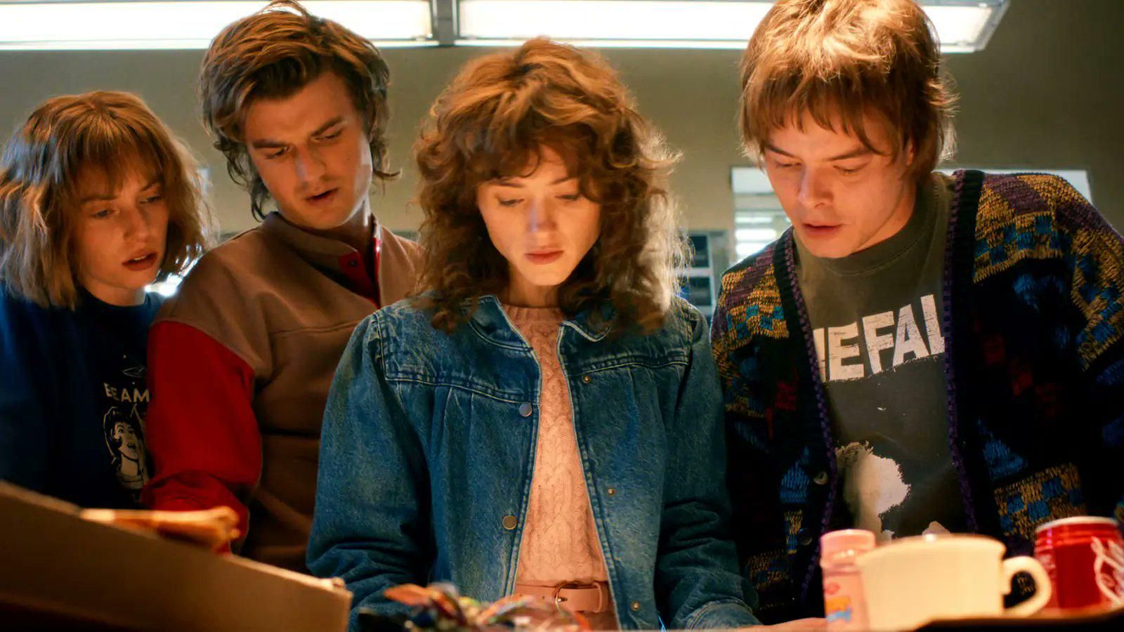 1600x900 Maya Hawke Says She Wants A Live Action Scooby Doo Remake Starring Steve, Nancy, Robin, And Jonathan As The Main Characters. : R Stranger_Things