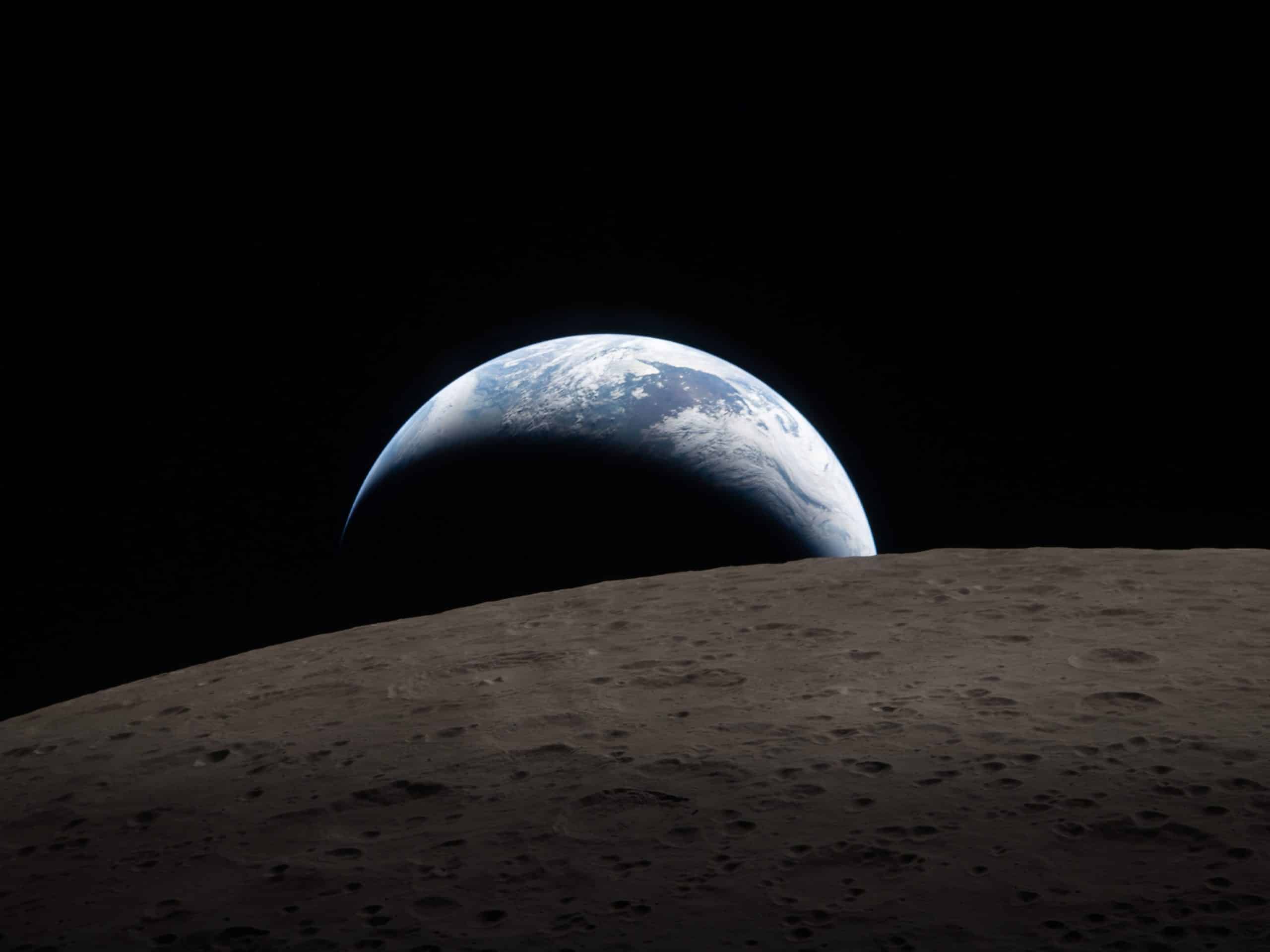 2560x1919 Artemis II Wallpaper: Moon, Earthrise, and Eclipse Captured for Your iPhone, iPad, and Mac