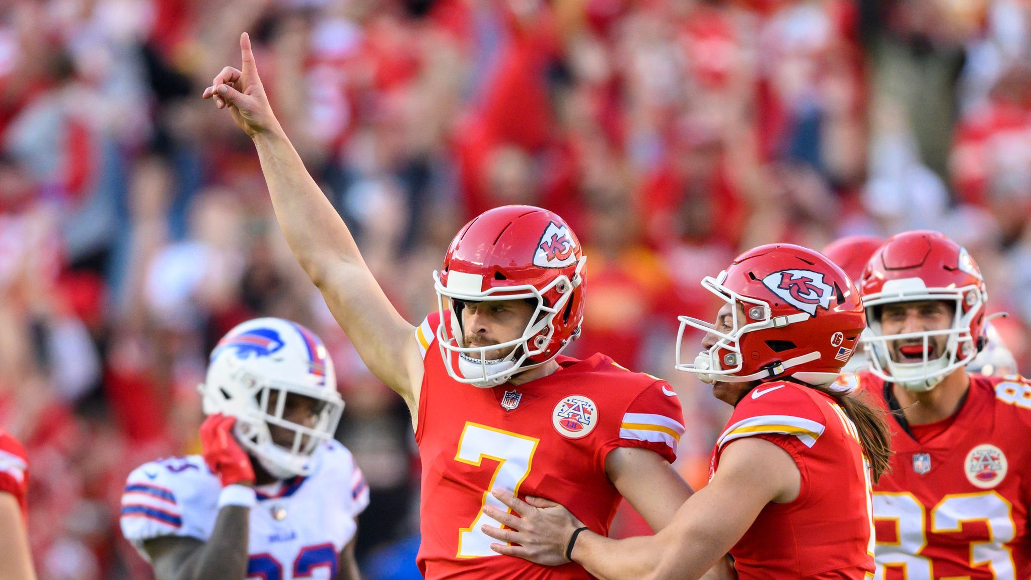 2048x1152 Kansas City Chiefs Kicker Harrison Butker Makes A 62 Yard Field Goal, The Longest Field Goal In Arrowhead Stadium And The Chiefs' Franchise History And He Didn't Even Watch The Ball Go Over The Posts!
