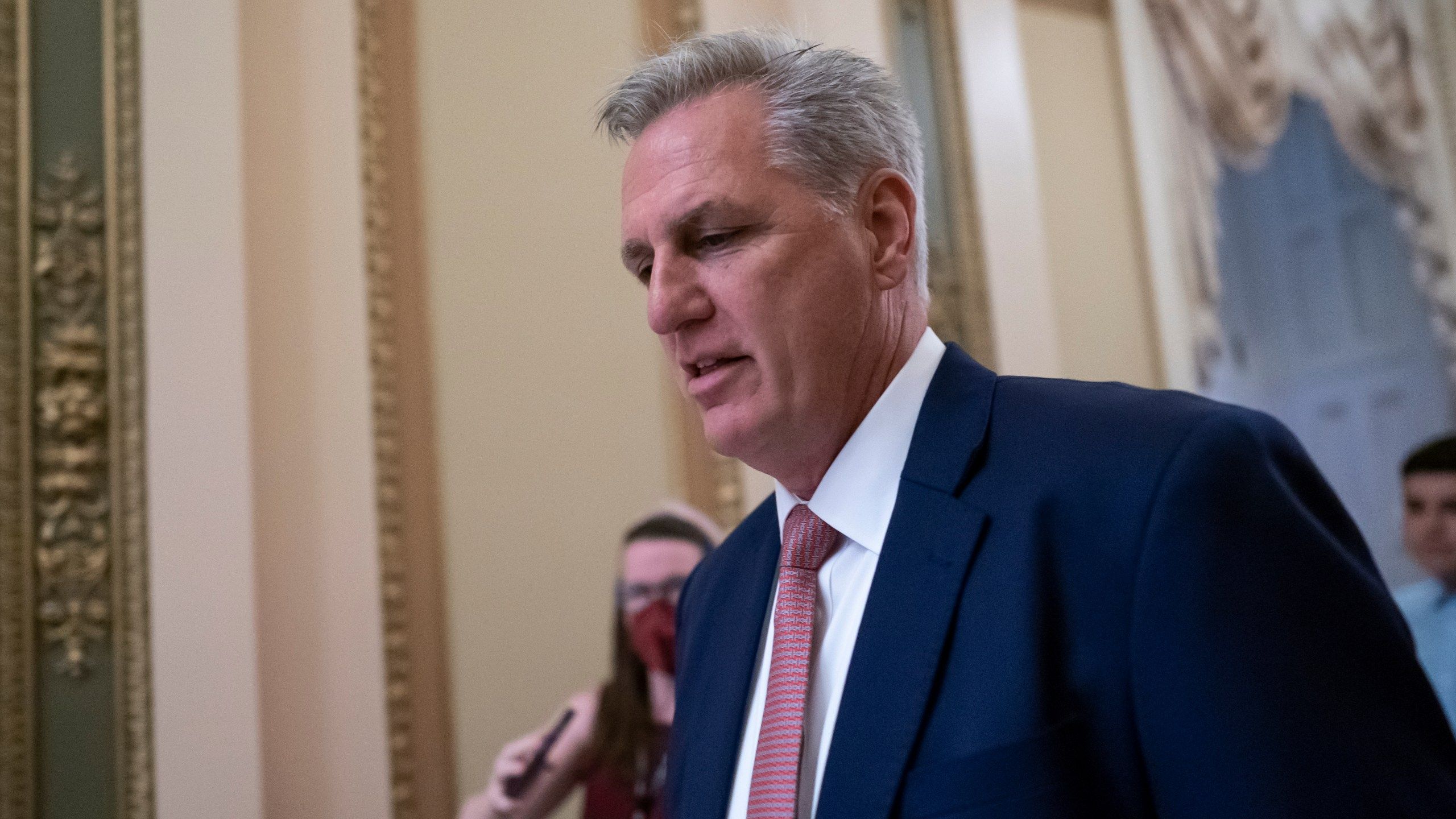 2560x1440 McCarthy, GOP lawmakers escalate standoff with Jan. 6 panel