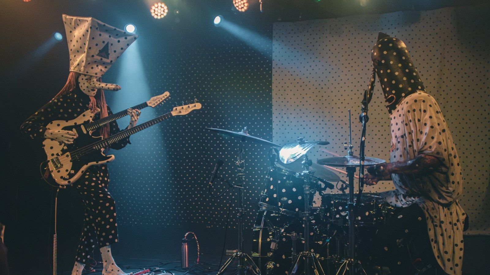 1600x900 Angine de Poitrine: Inside the Viral Quebec Band's American Takeover