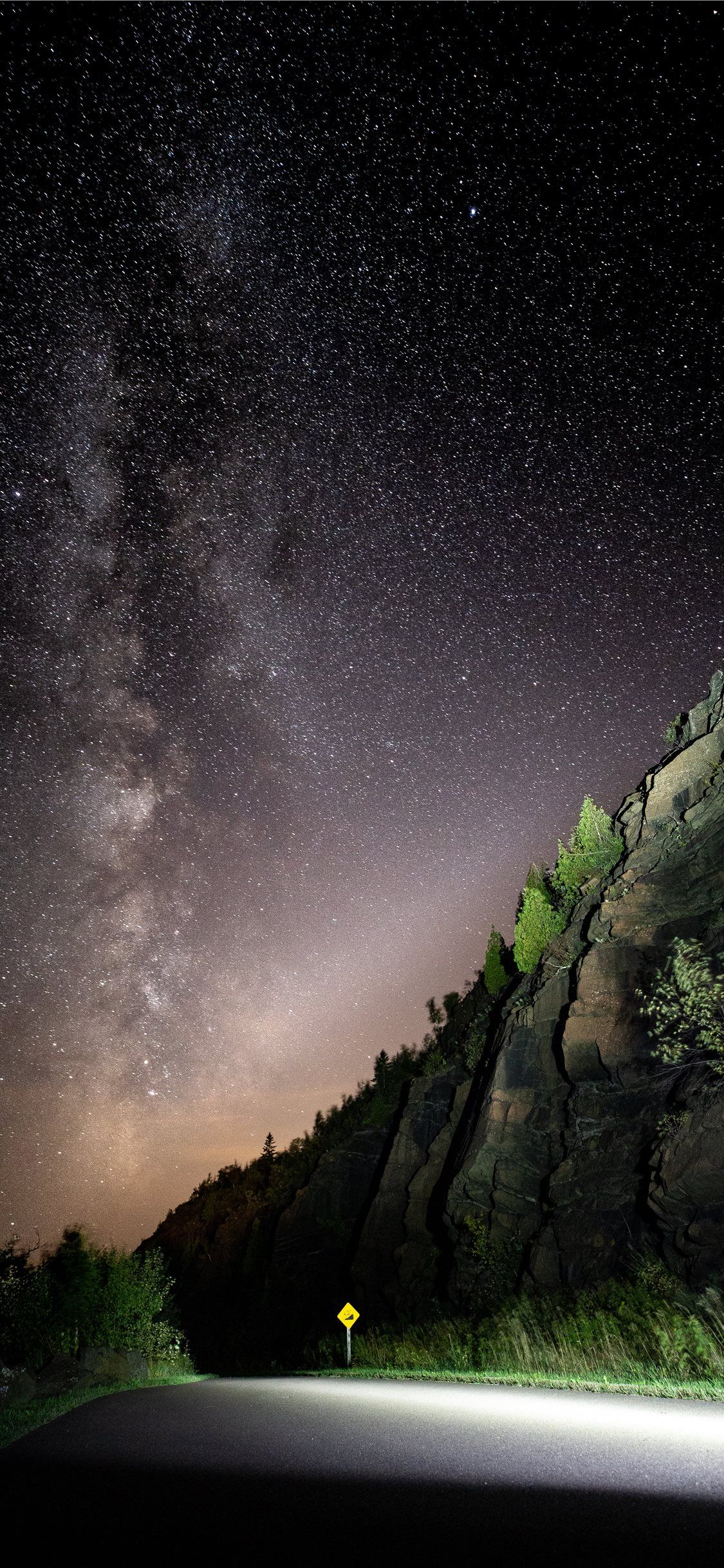 1125x2436 Duluth United States iPhone X Wallpaper Free Download