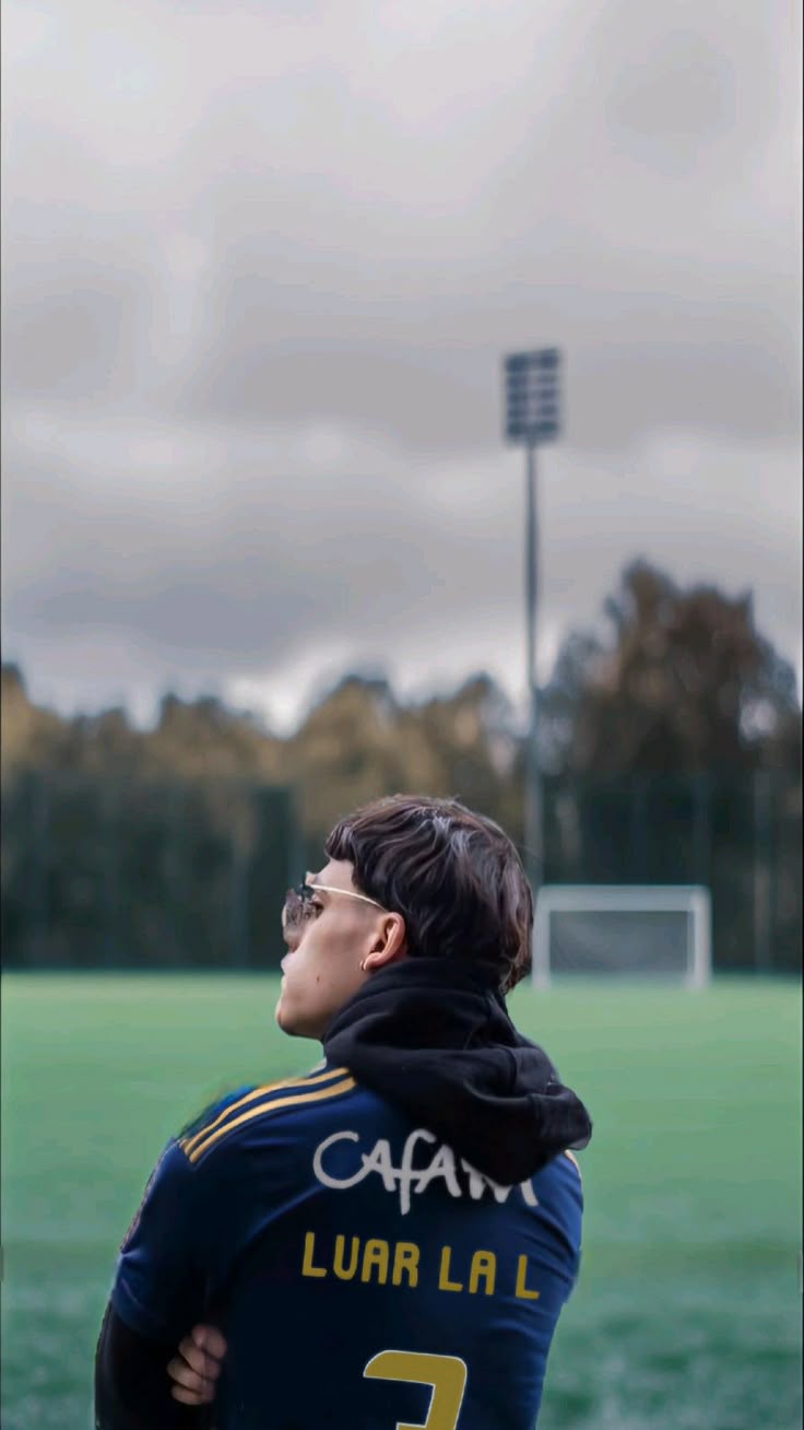 736x1308 Luar La L Fondo Wallpaper. millonarios