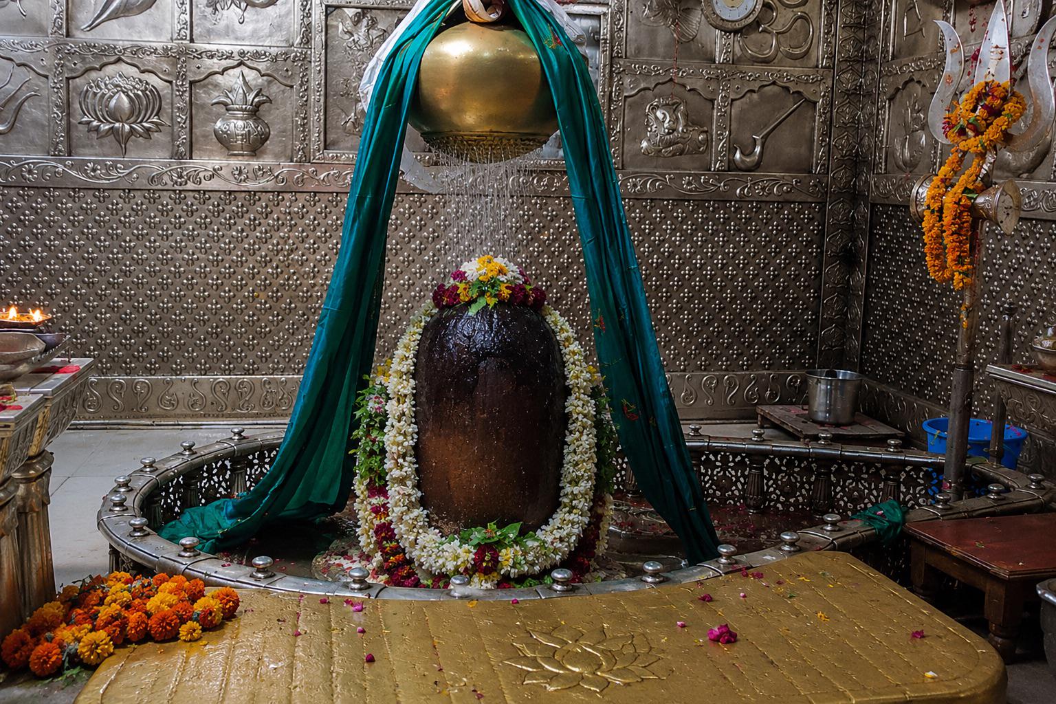 1536x1024 Those who entered Mahakaleshwar's Garbhgrah !!!