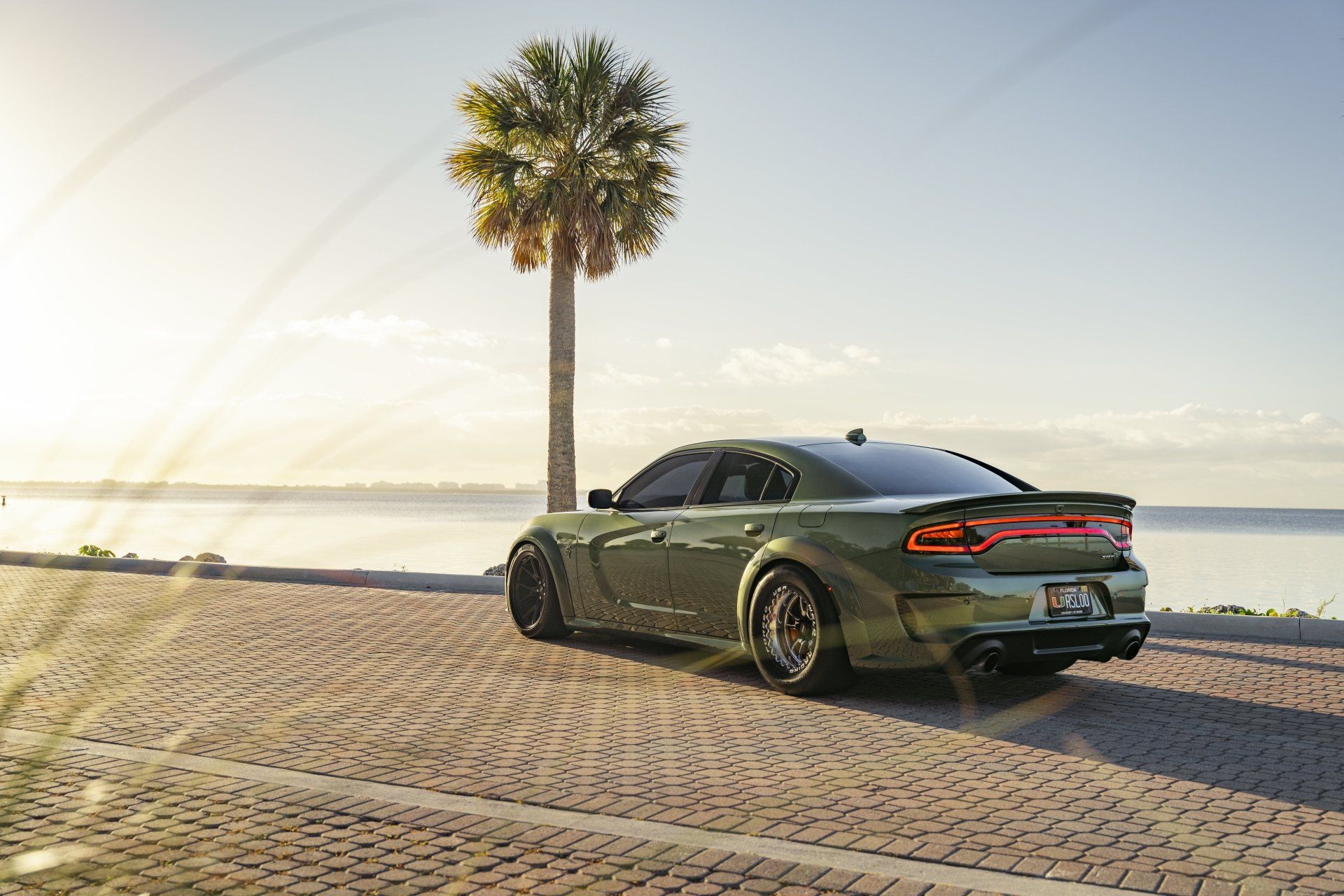 1920x1280 Dodge Charger SRT Hellcat 4K Ultra HD Meets Coastal Serenityx4096