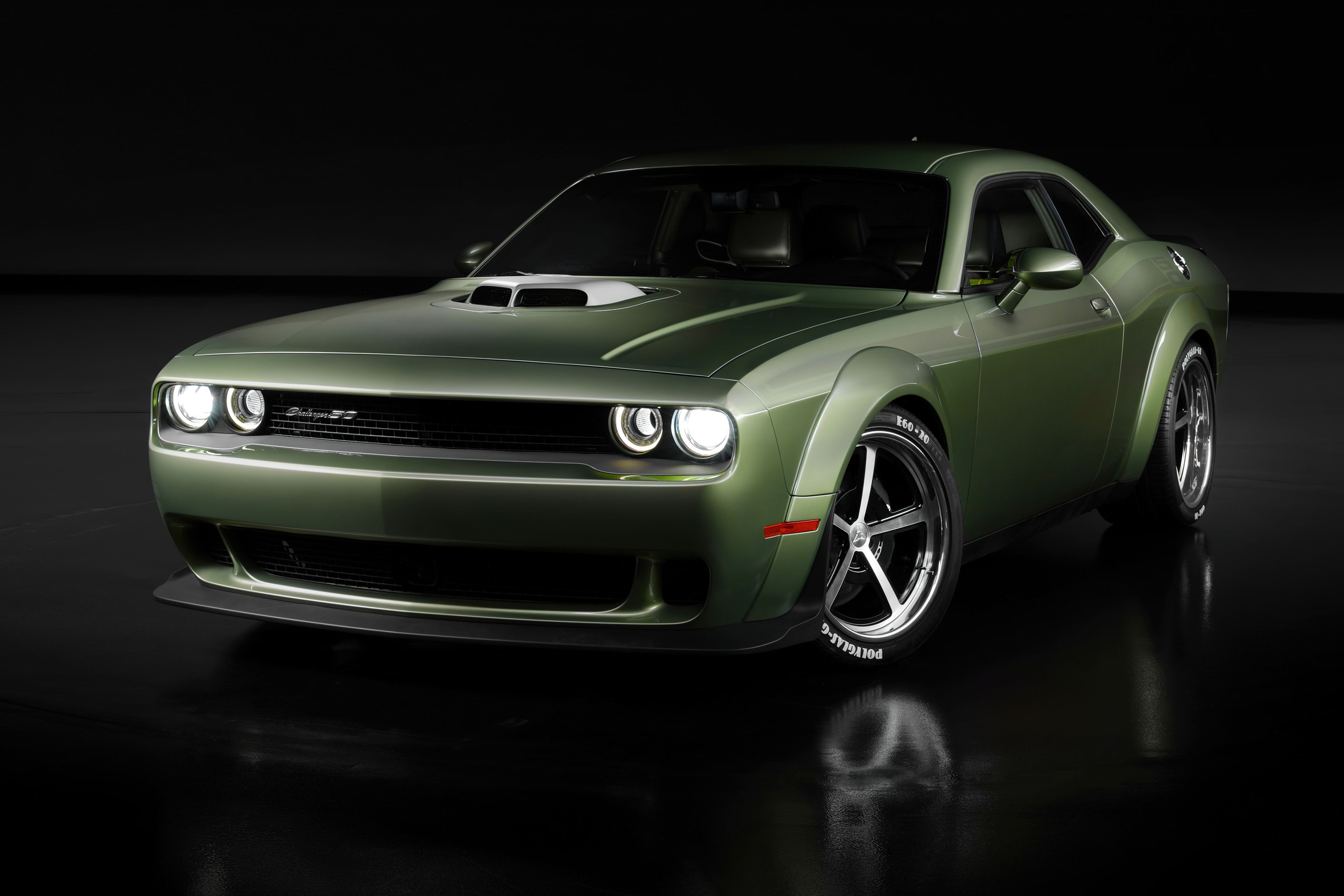 3840x2560 Dodge Challenger Wallpaper 4K, Dark background