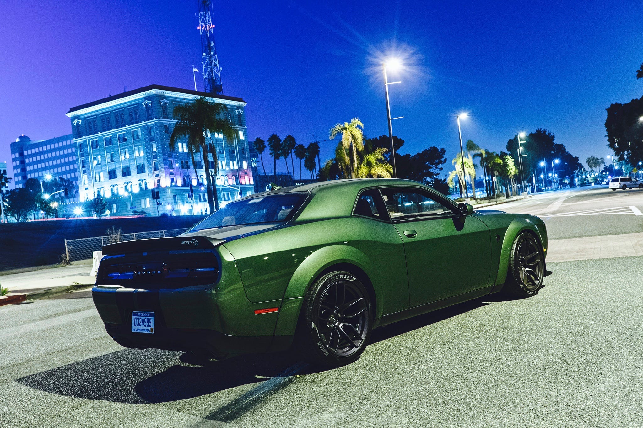 2048x1365 Dodge Challenger SRT Hellcat Redeye Photo Gallery