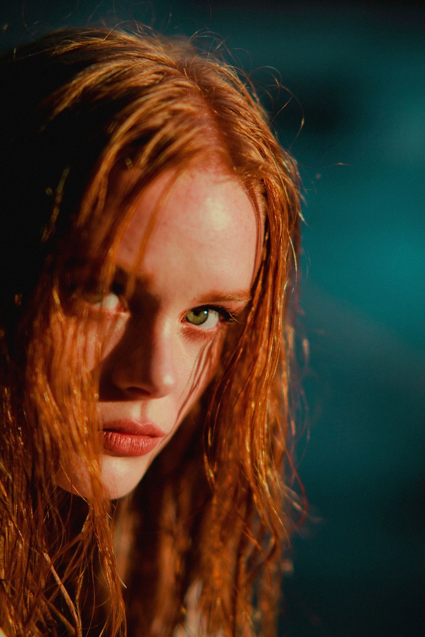 854x1280 Abigail Cowen, women, actress, redhead, green eyes, long hairx1280 Wallpaper